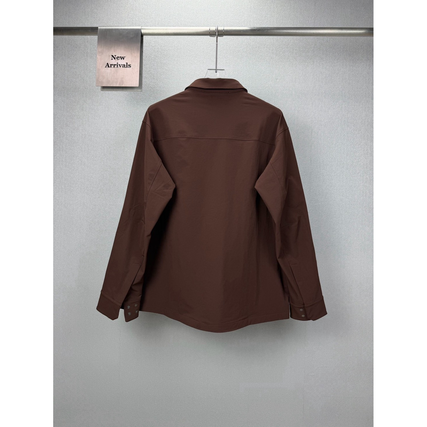 <p>Arc'teryx 情侣款翻领夹克外套(大红色)</p>