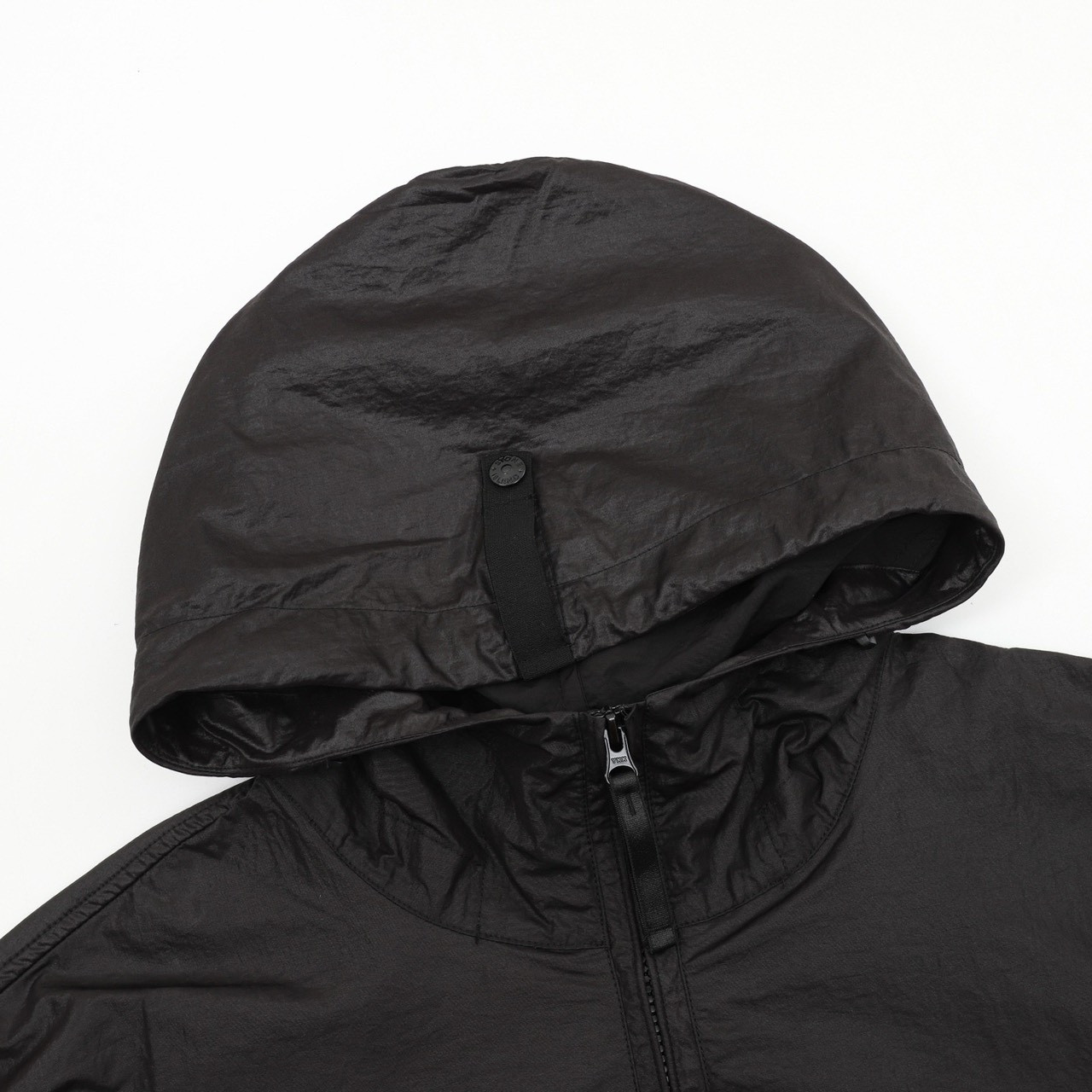 <p>Stone Island 防风防水户外风衣外套(黑)</p>