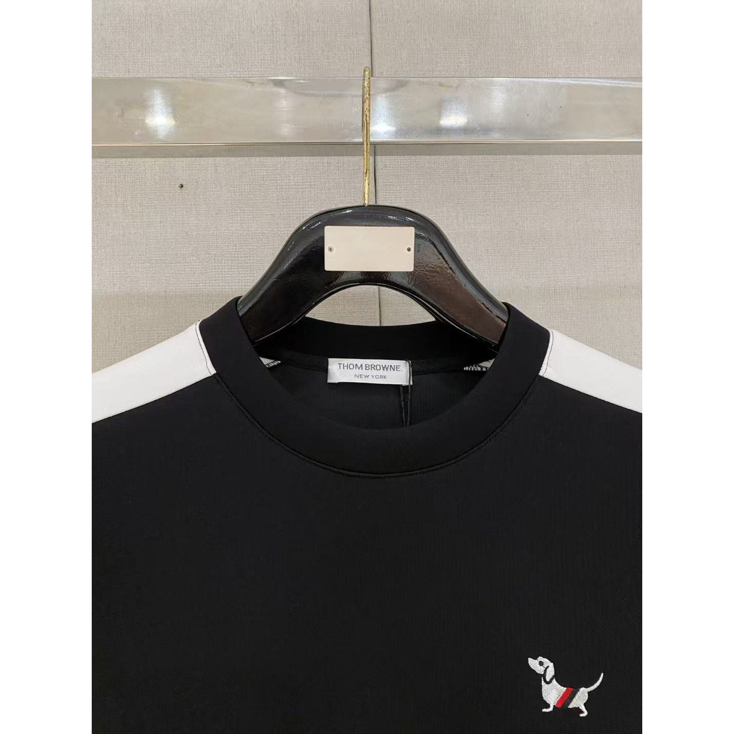 <p>Thom Browne 太空棉卫衣(黑)</p>