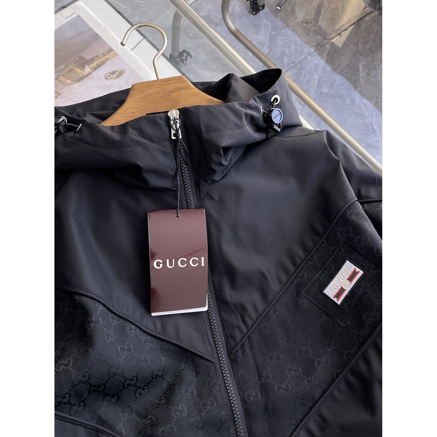 <p>GUCCI&nbsp;男士夹克外套(黑)</p>