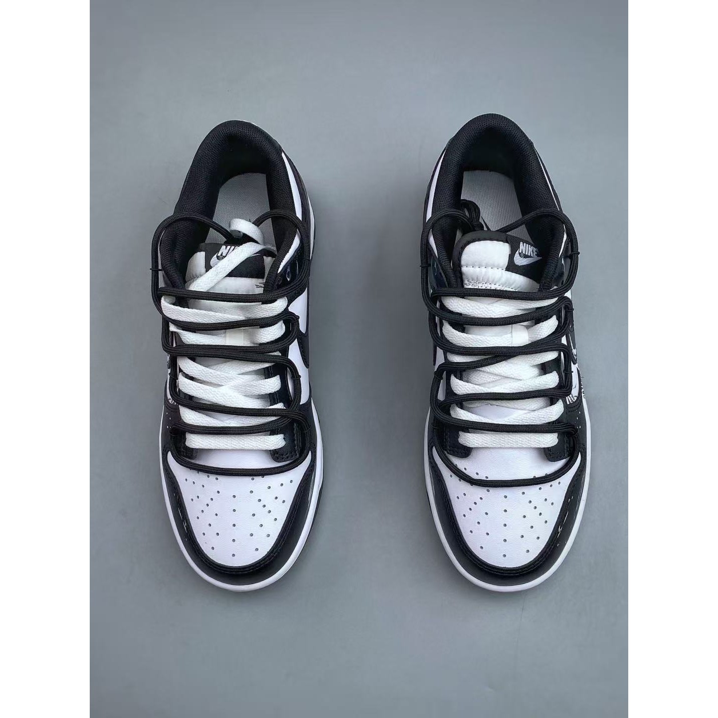 <p>Nike SB Dunk Low&nbsp; 休闲板鞋&nbsp;</p>