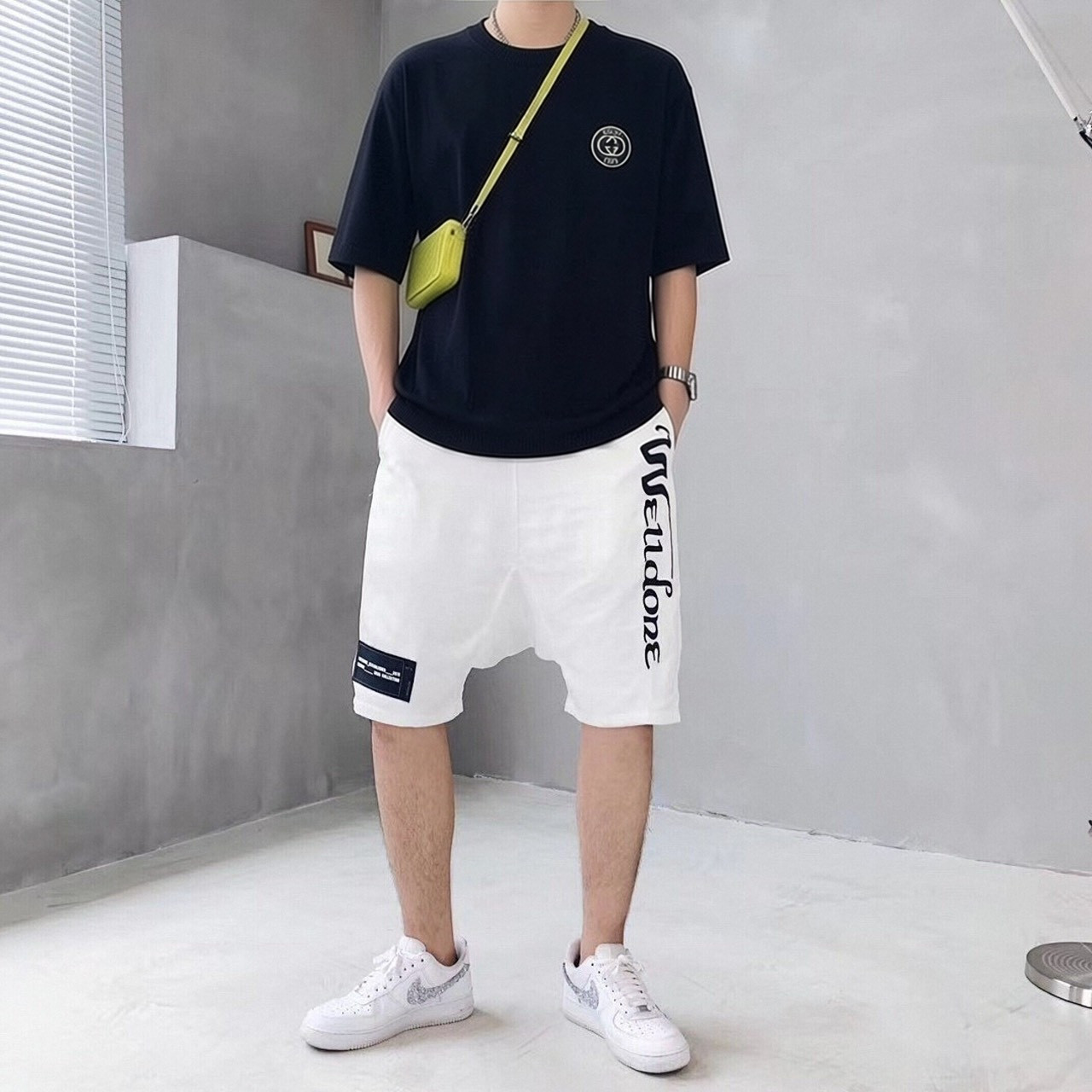 <p>GUCCI 针织衫圆领(黑)</p>