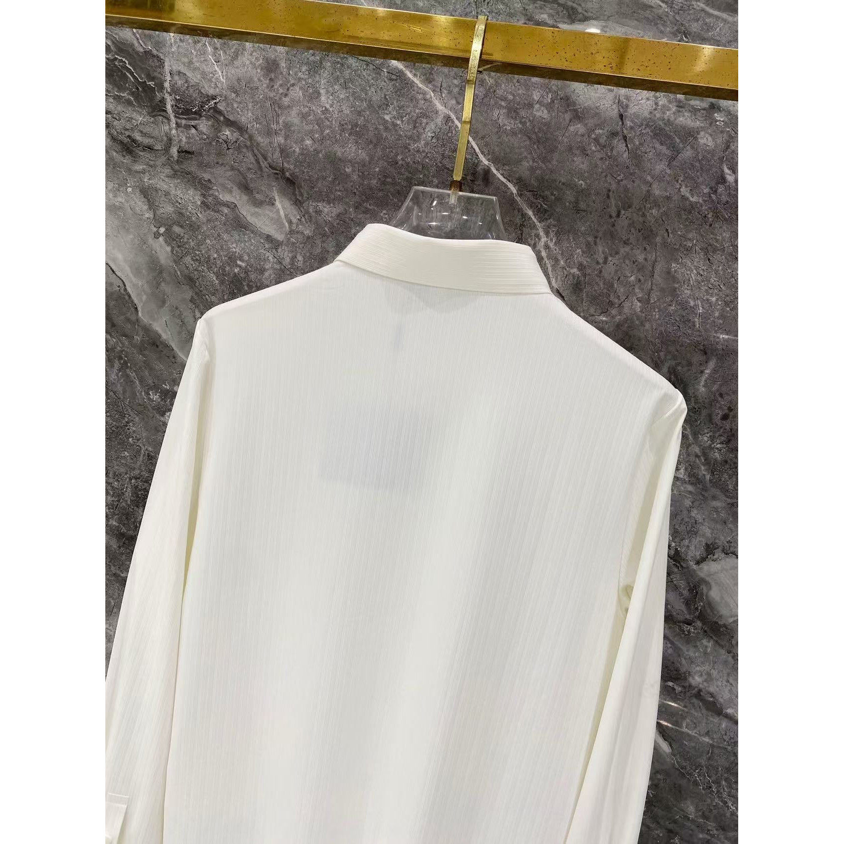 <p>Prada 秋冬长袖Polo(783013)</p>