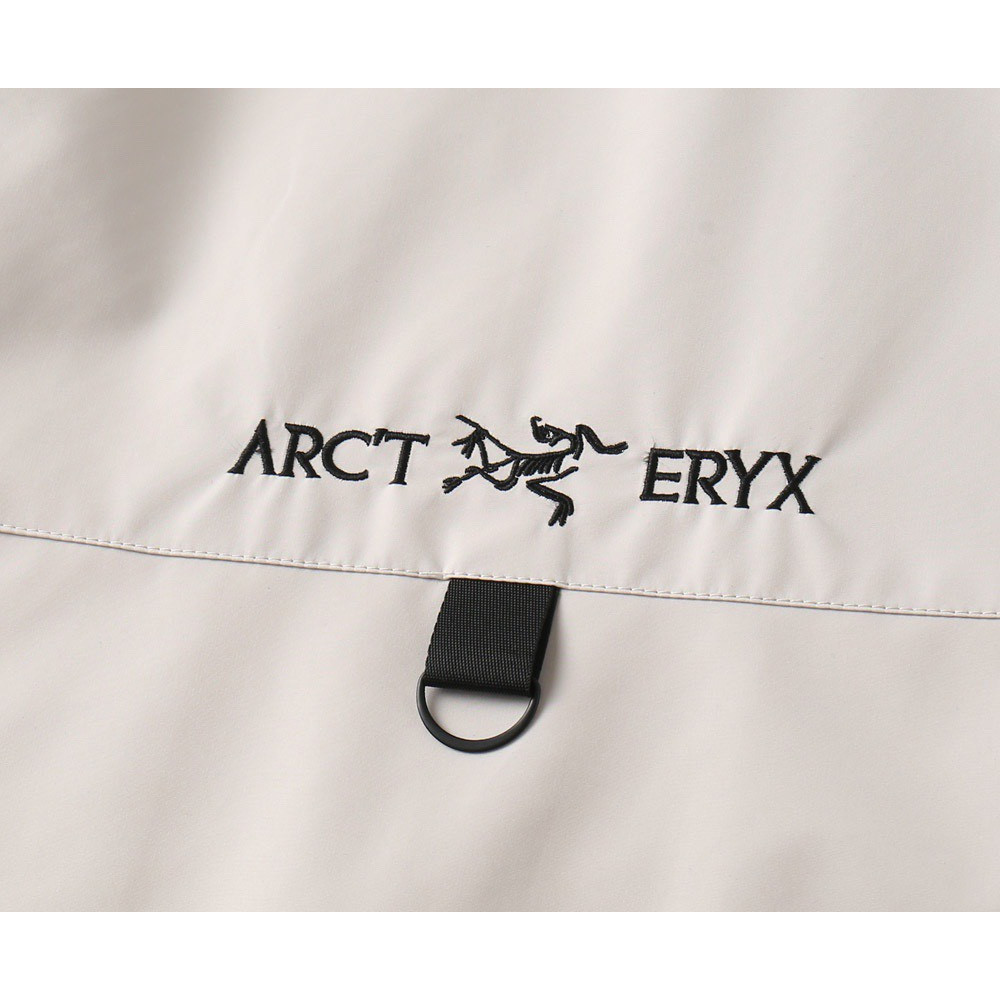 <p>Arc'teryx 新款男士夹克外套</p>