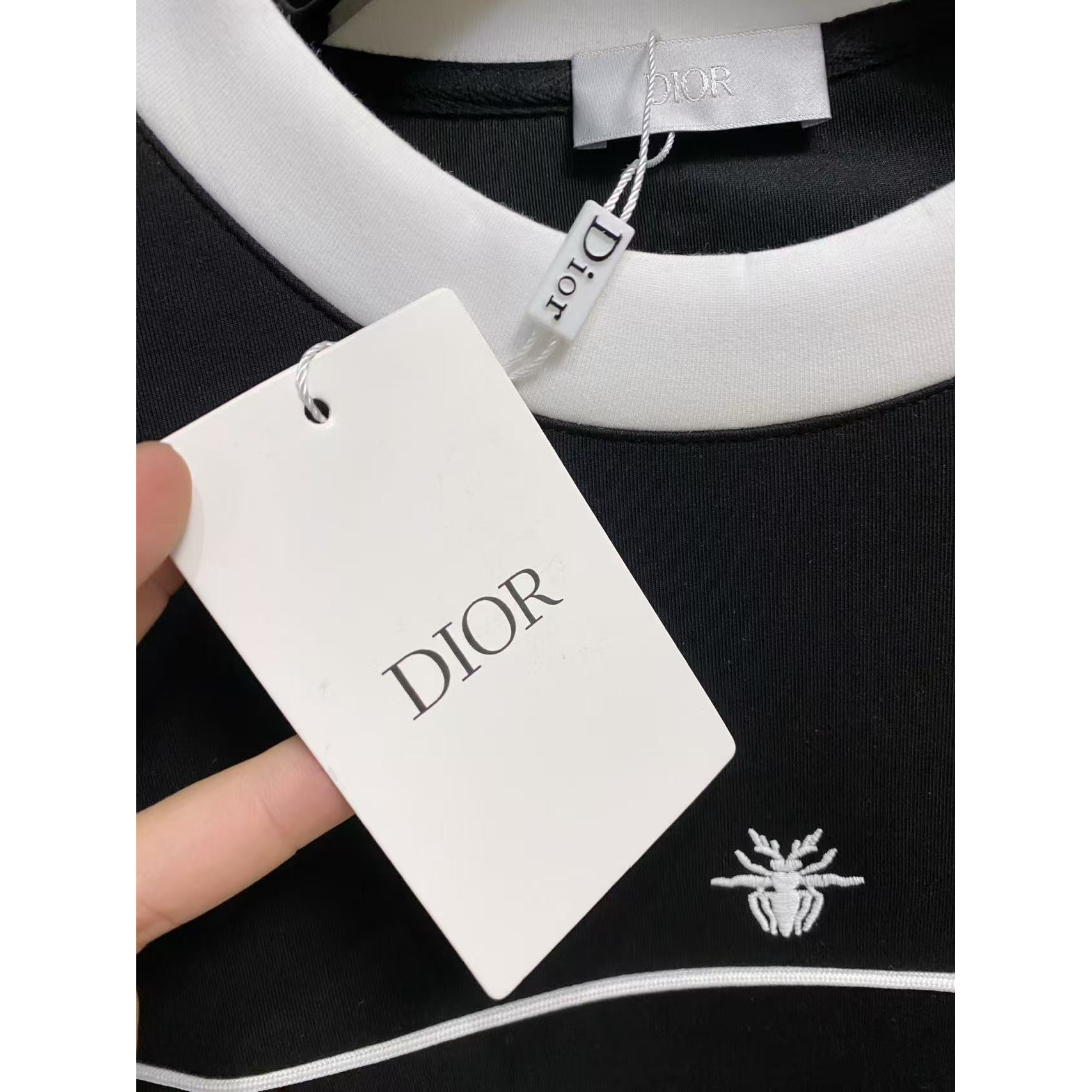 <p>DIOR 太空棉卫衣(黑)</p>