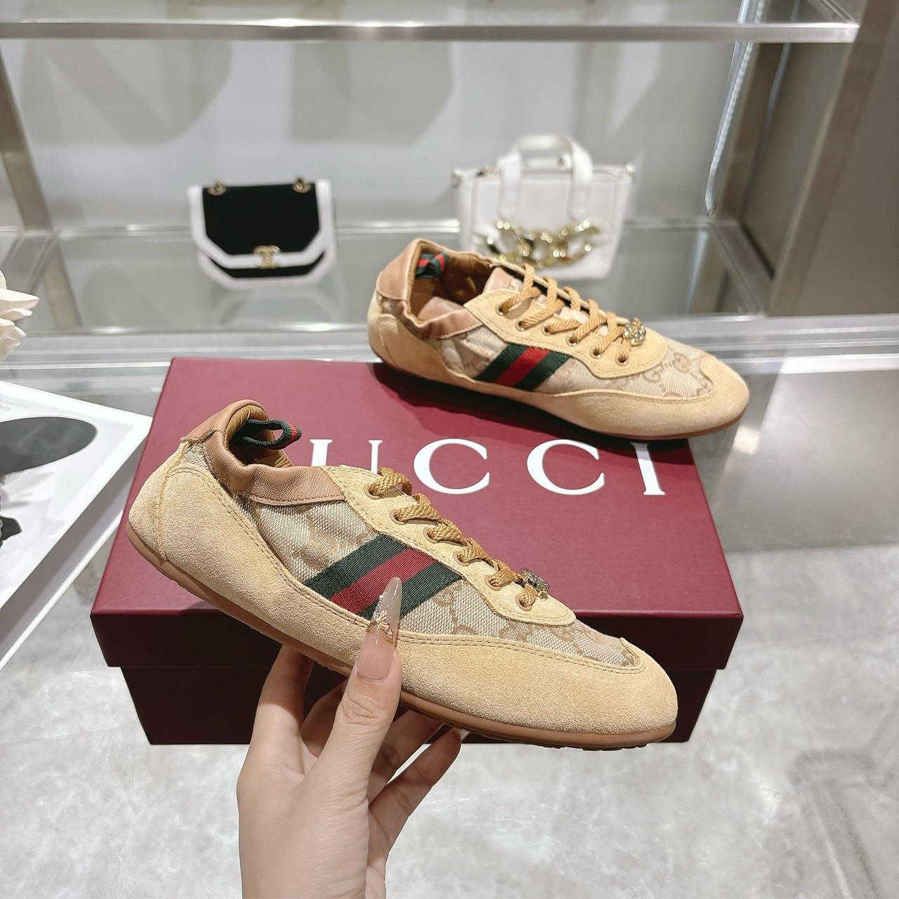 <p>GUCCI 橡筋鞋(杏)</p>