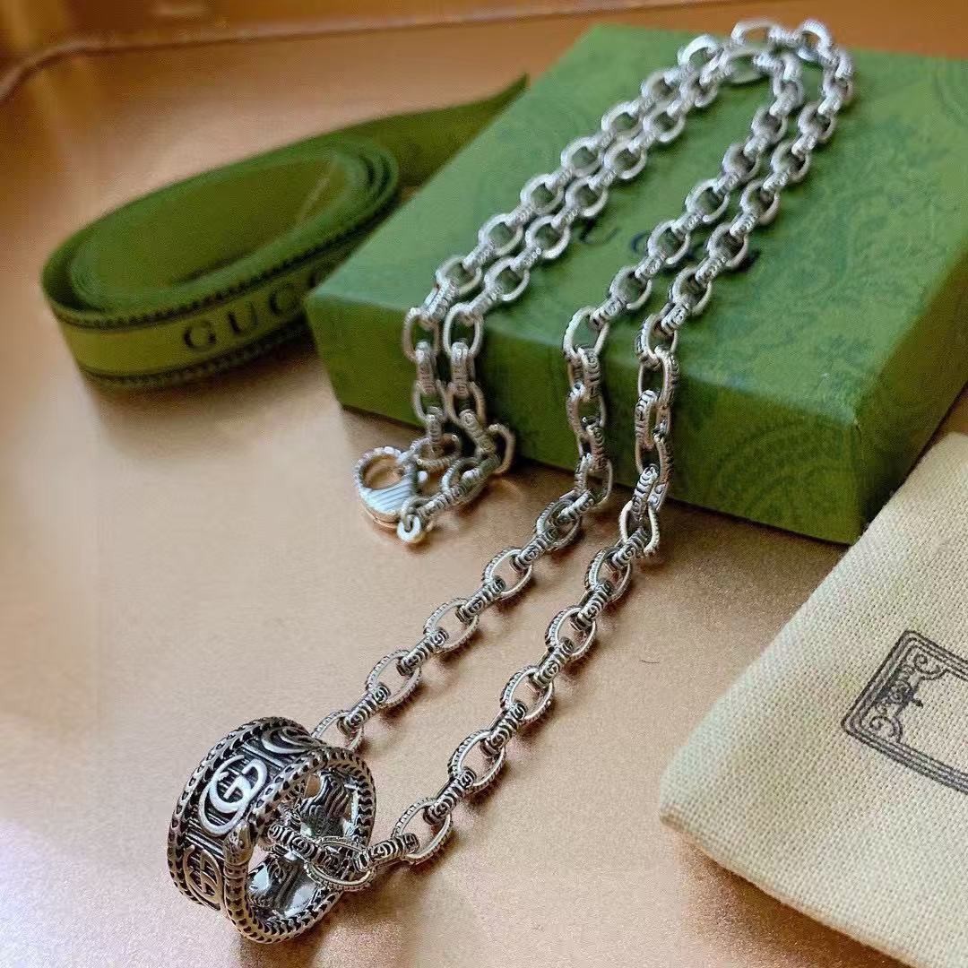 <p>GUCCI&nbsp;项链</p>