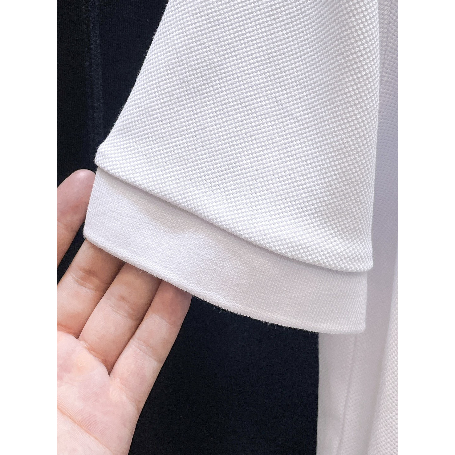 <p>DIOR&nbsp;短袖翻领polo衫(白)</p>