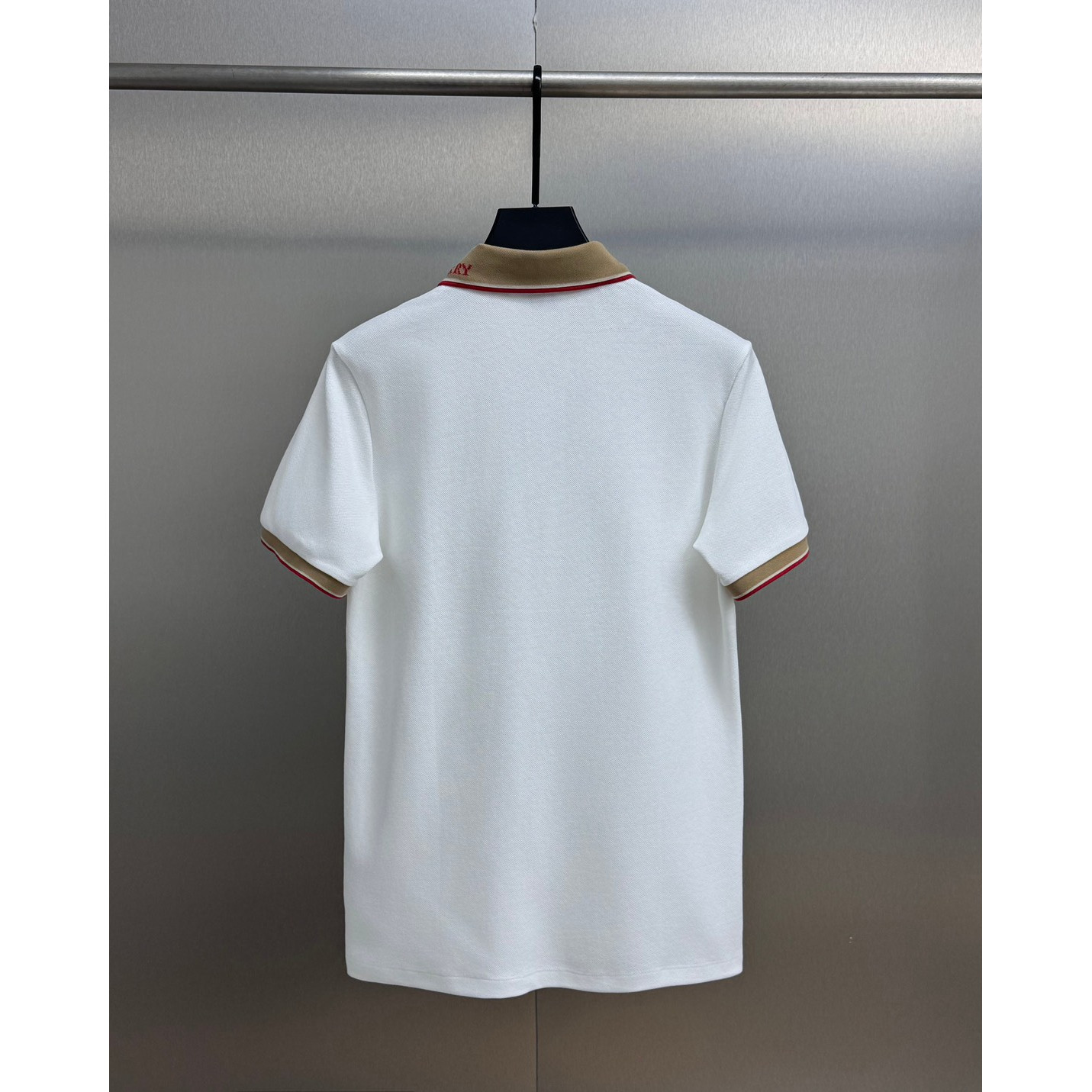 <p>BURBERRY 短袖翻领polo衫(白)</p>