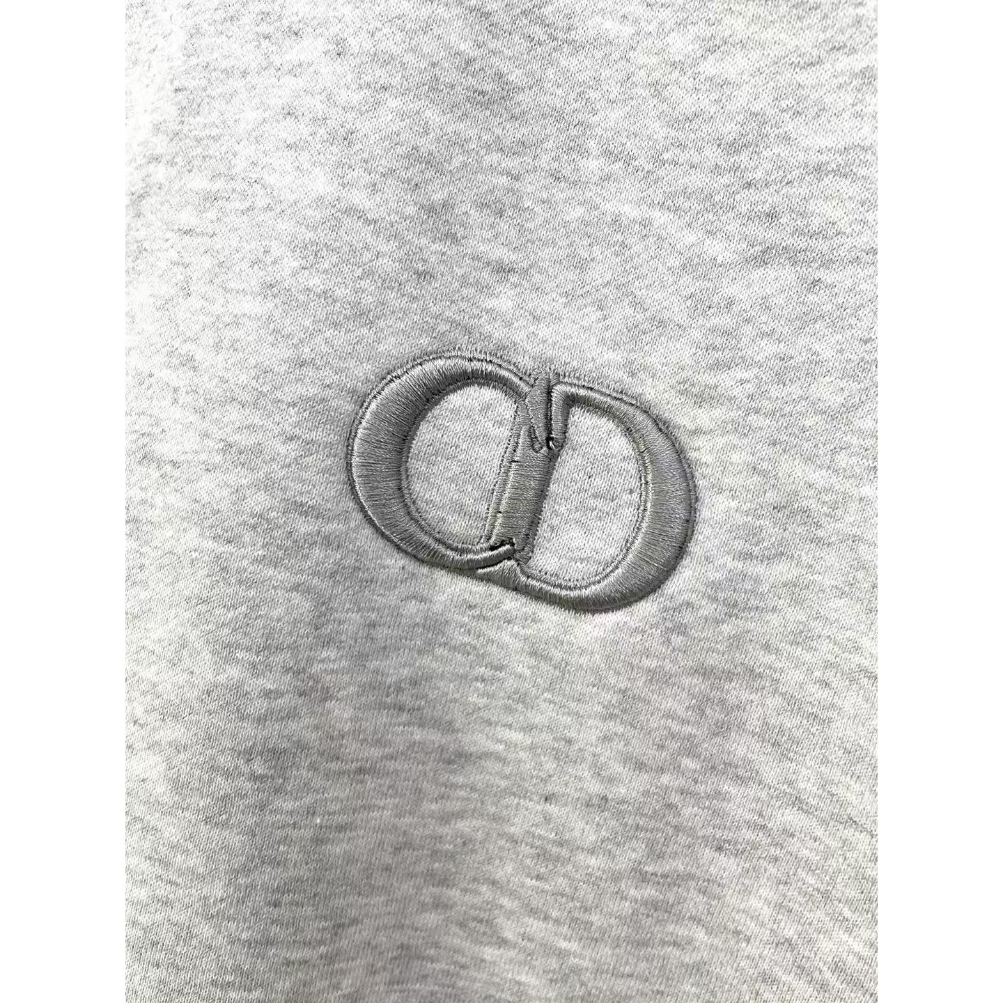 <p>DIOR 连帽卫衣(灰)</p>