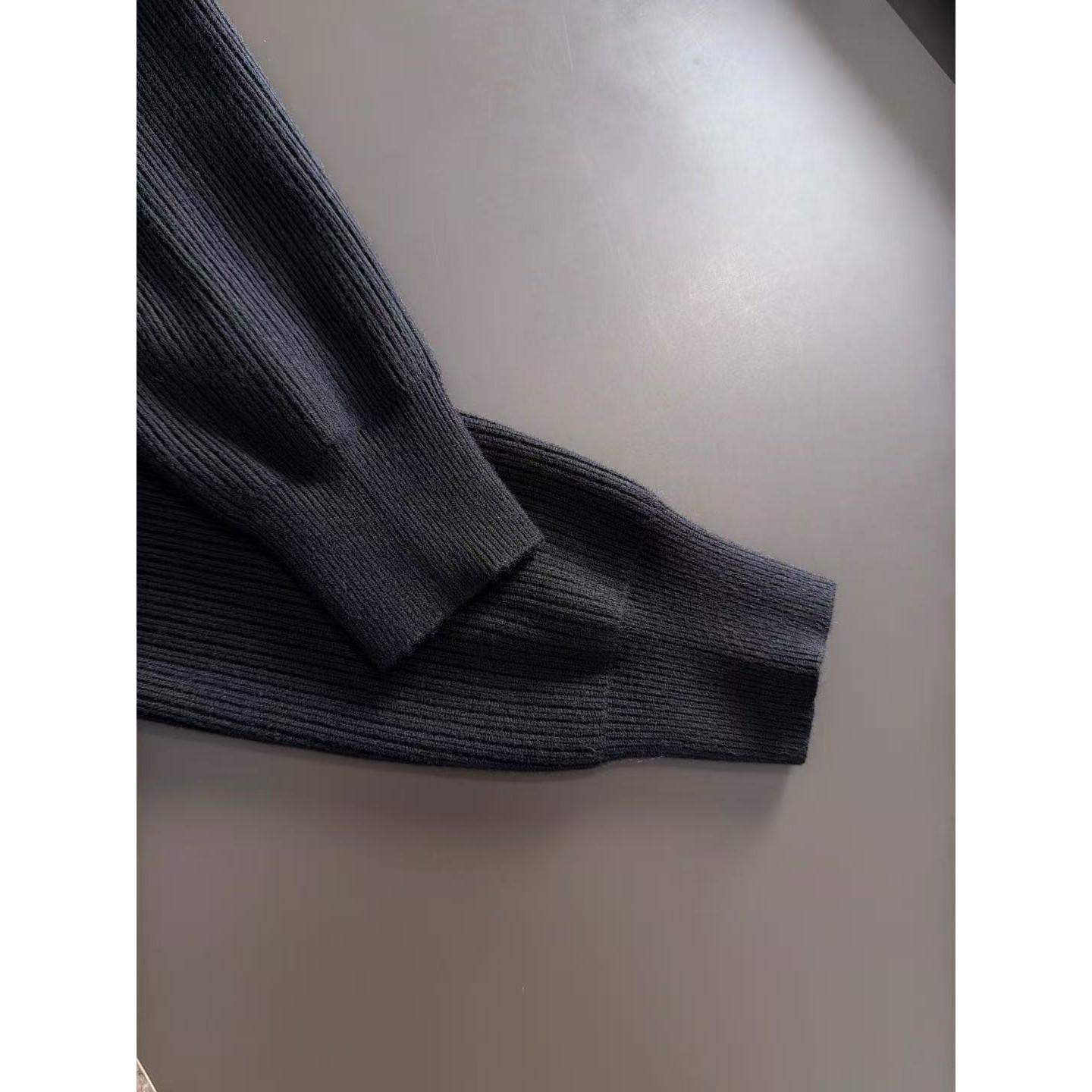 <p>GUCCI 秋冬官网最新毛衣(黑)</p>