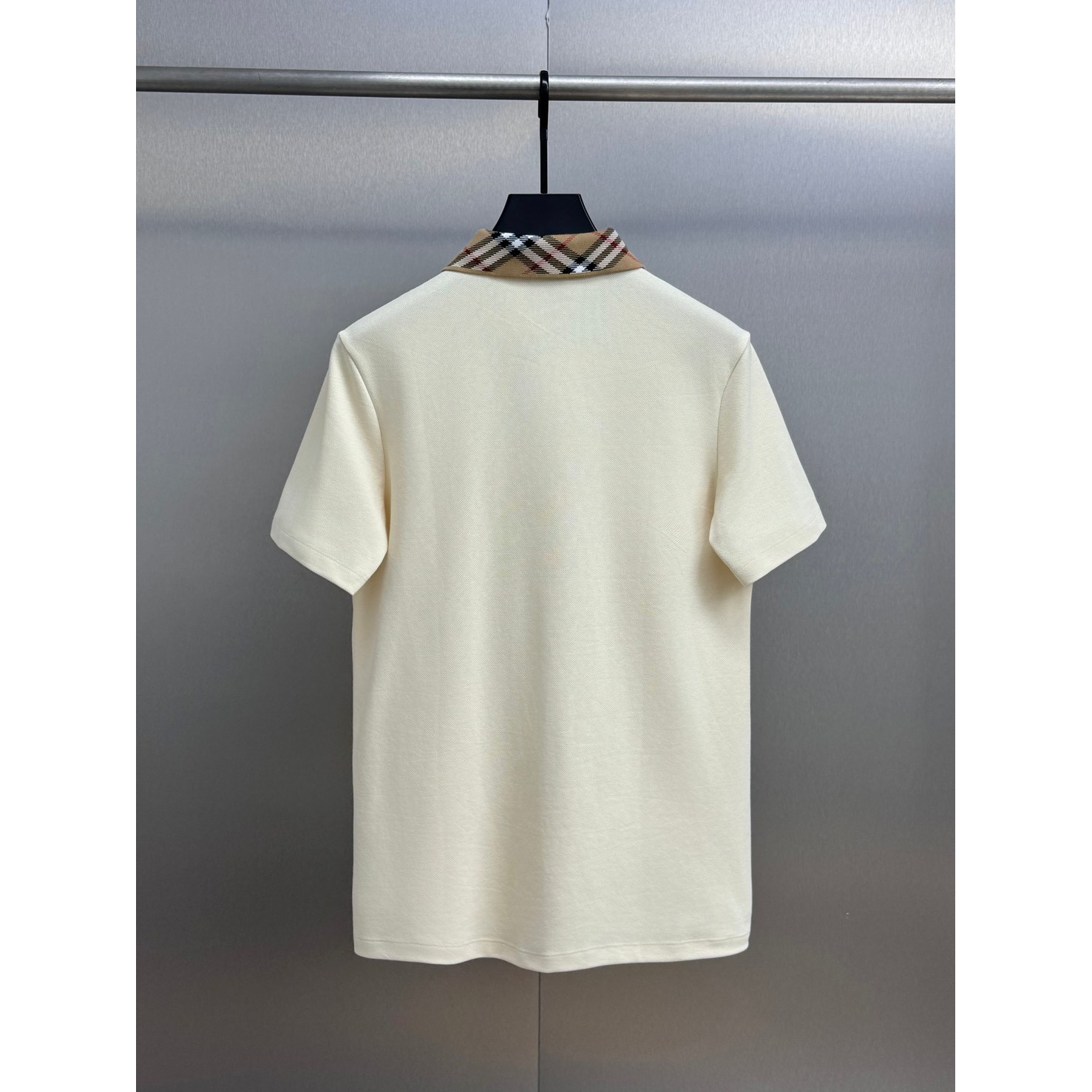 <p>BURBERRY 短袖翻领polo衫(杏)</p>