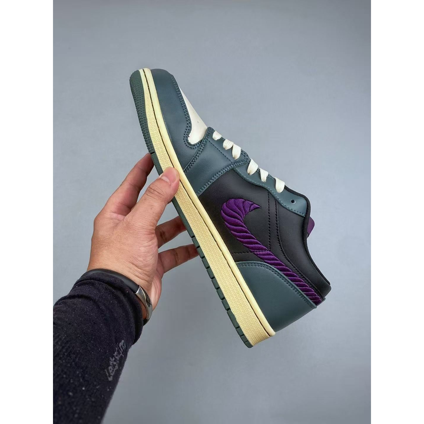 <p>Nike AIR JORDAN 1LOW G 文化休闲板鞋(綠)</p>