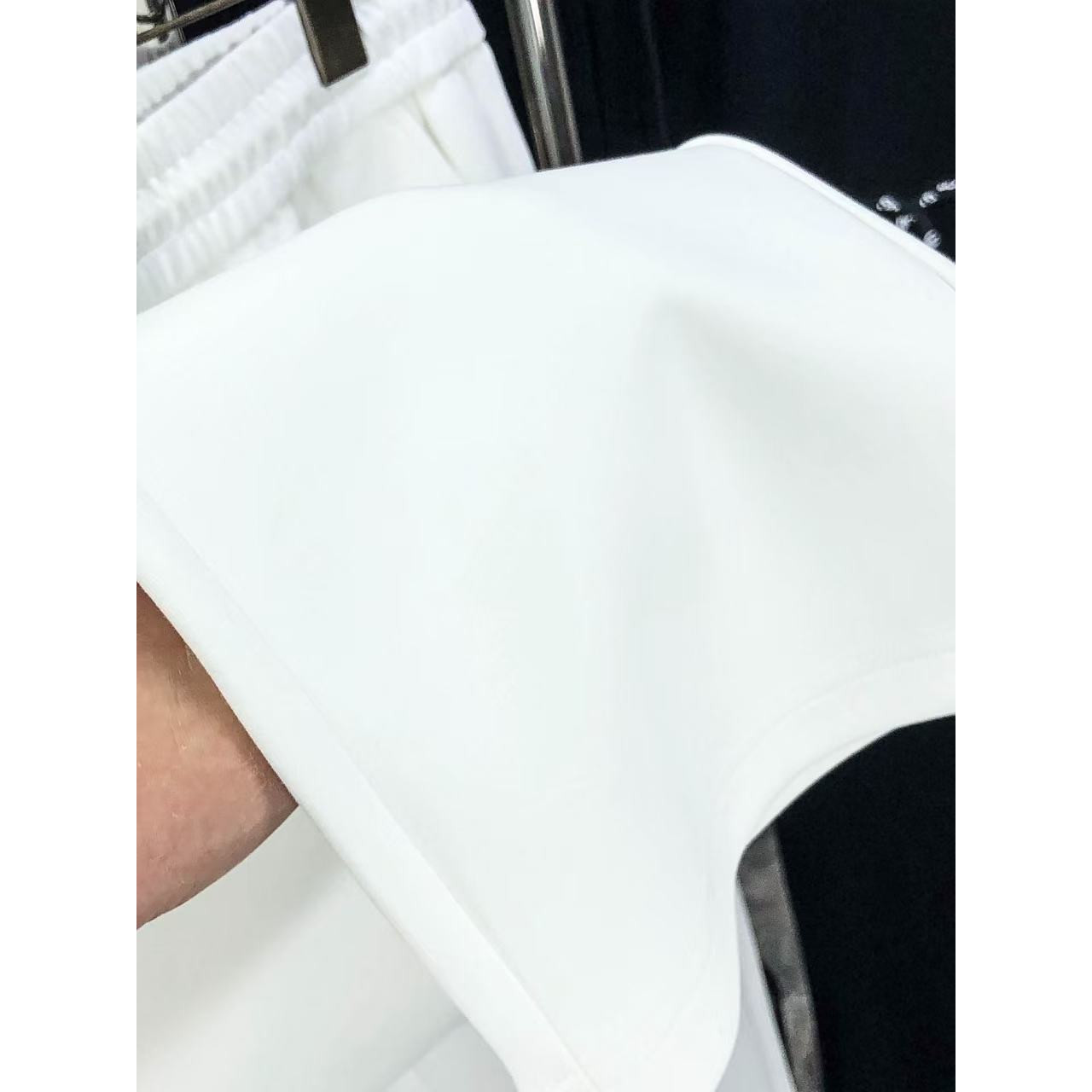 <p>D&amp;G 高品质时尚休闲裤(782968)</p>