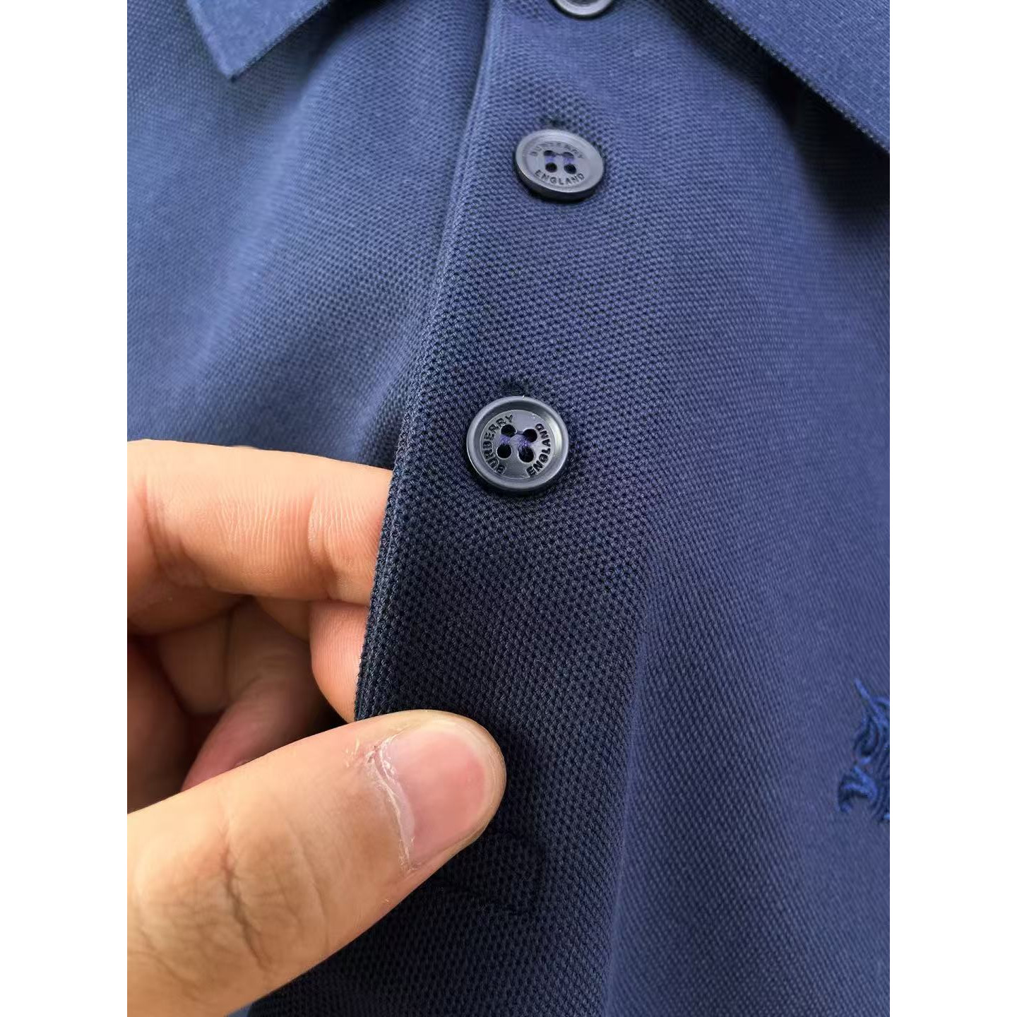 <p>BURBERRY 长袖Polo衫(藍)</p>