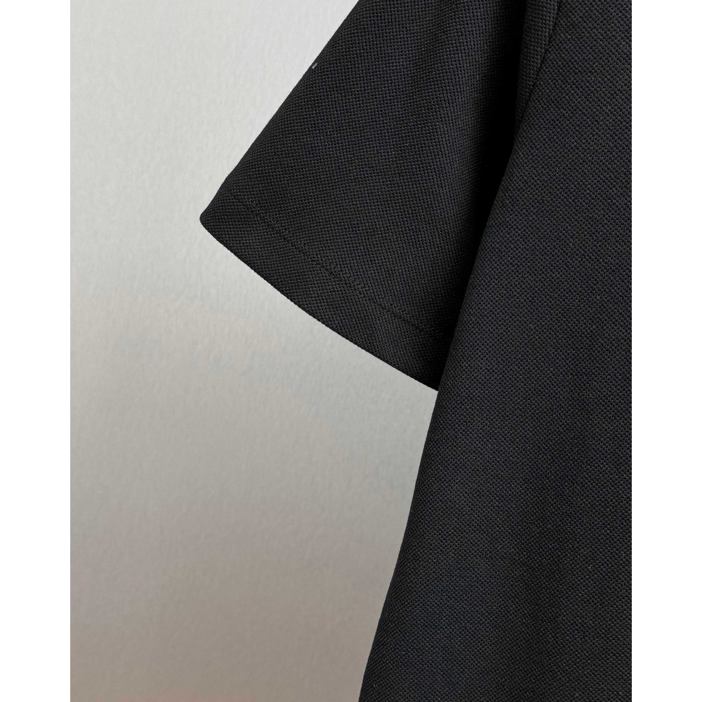 <p>BURBERRY 短袖翻领polo衫(黑)</p>