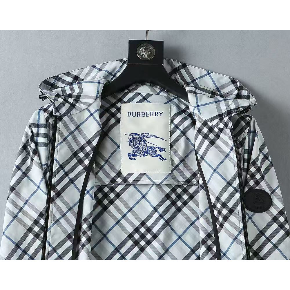 <p>BURBERRY 男士夹克外套(800896)</p>
