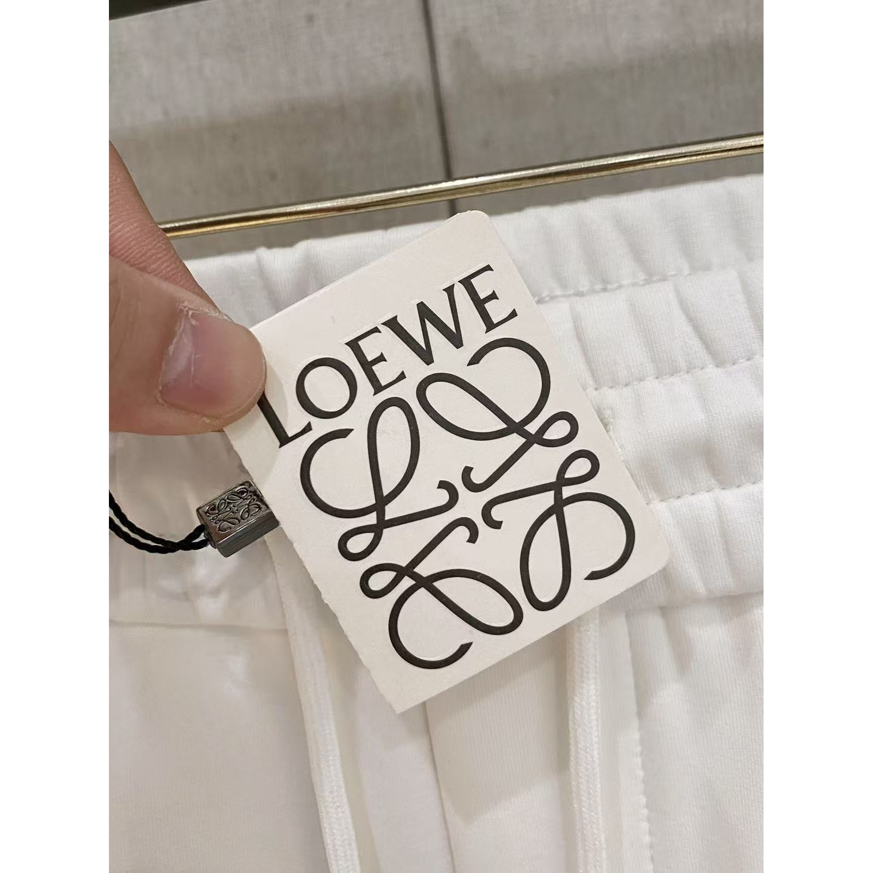 <p>LOEWE 男士长裤(782462)</p>