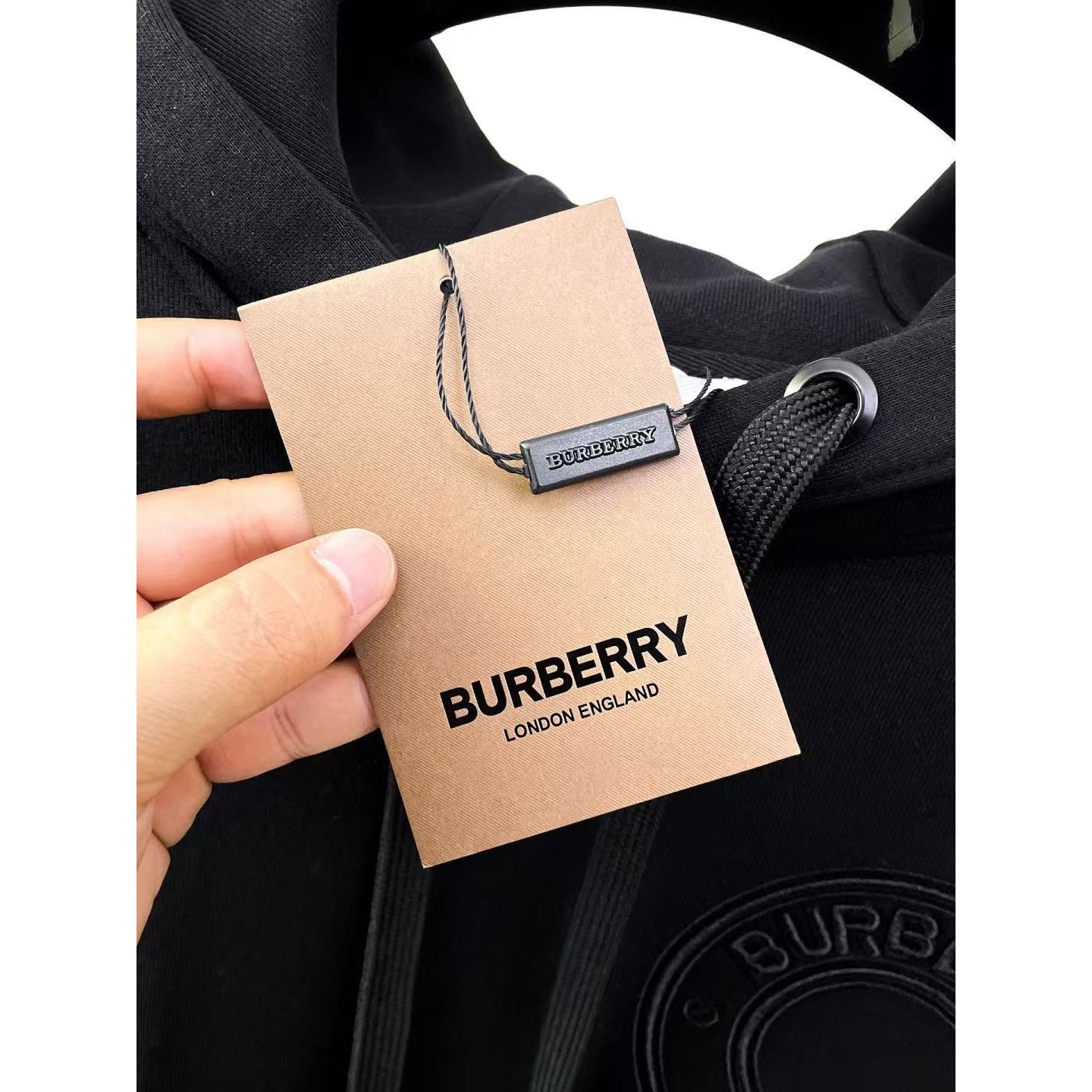 <p>BURBERRY 连帽卫衣(黑)</p>