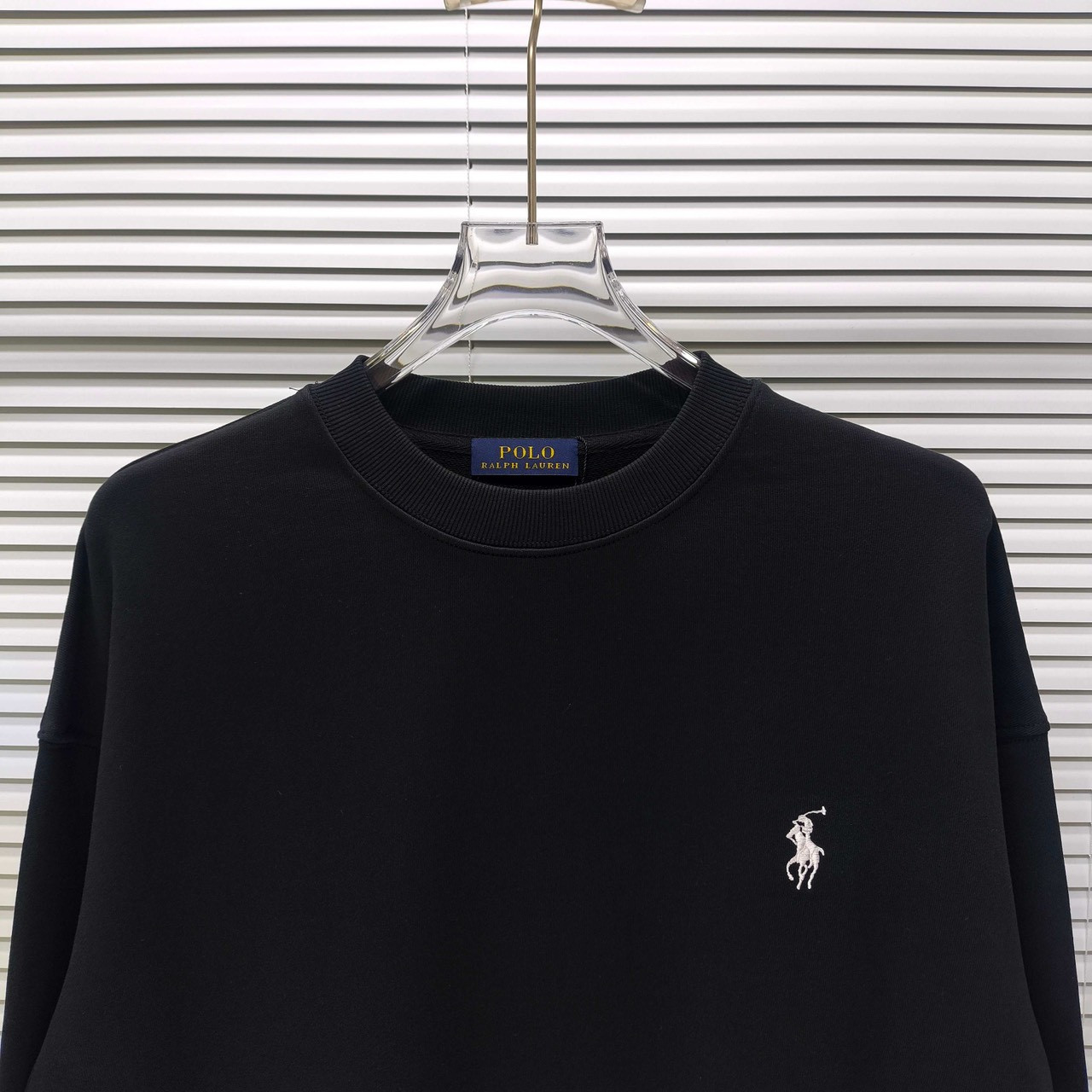<p>Ralph Lauren&nbsp;圆领长袖卫衣(黑)</p>