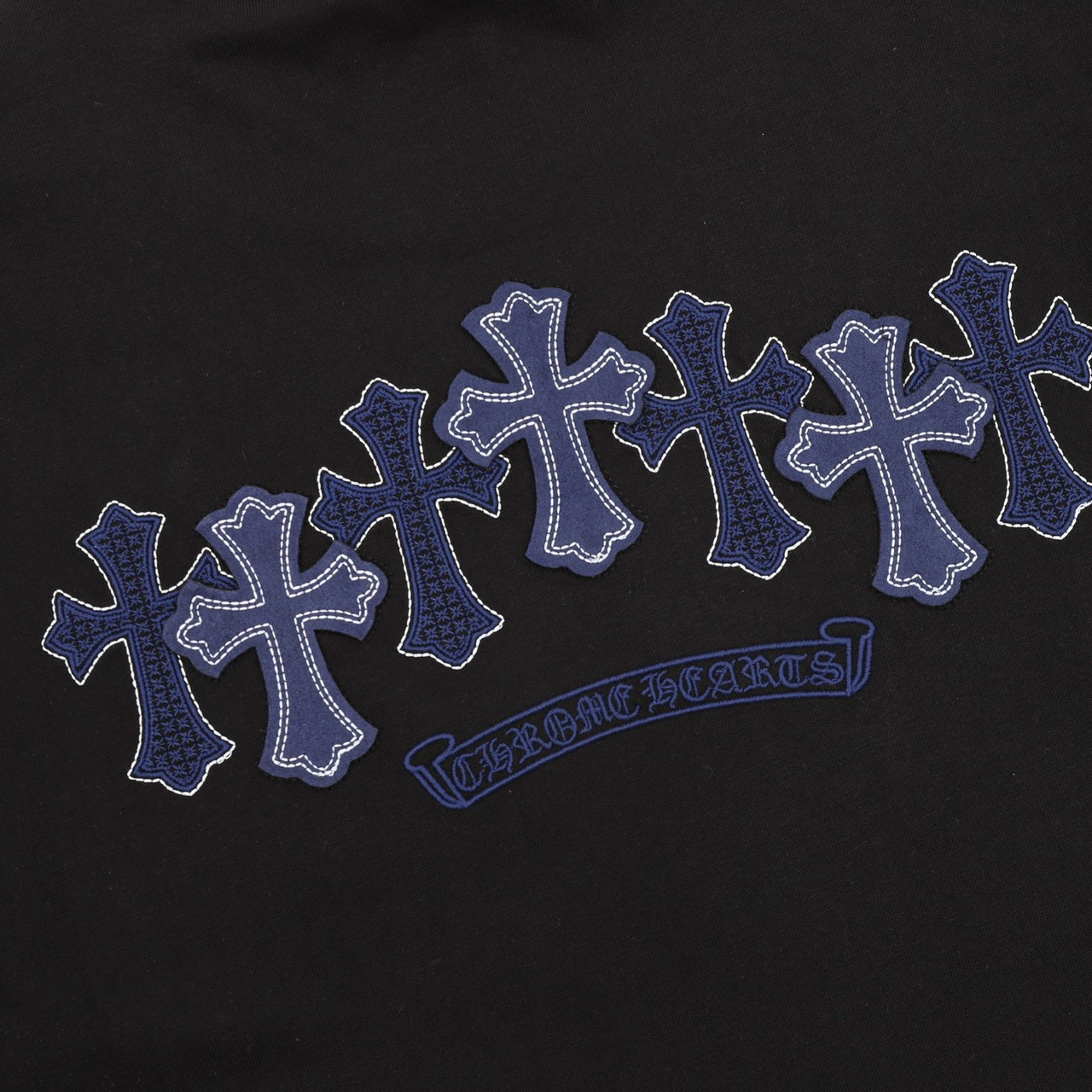 <p>Chrome Hearts 梵文十字架印花短袖(黑)<br />
&nbsp;</p>