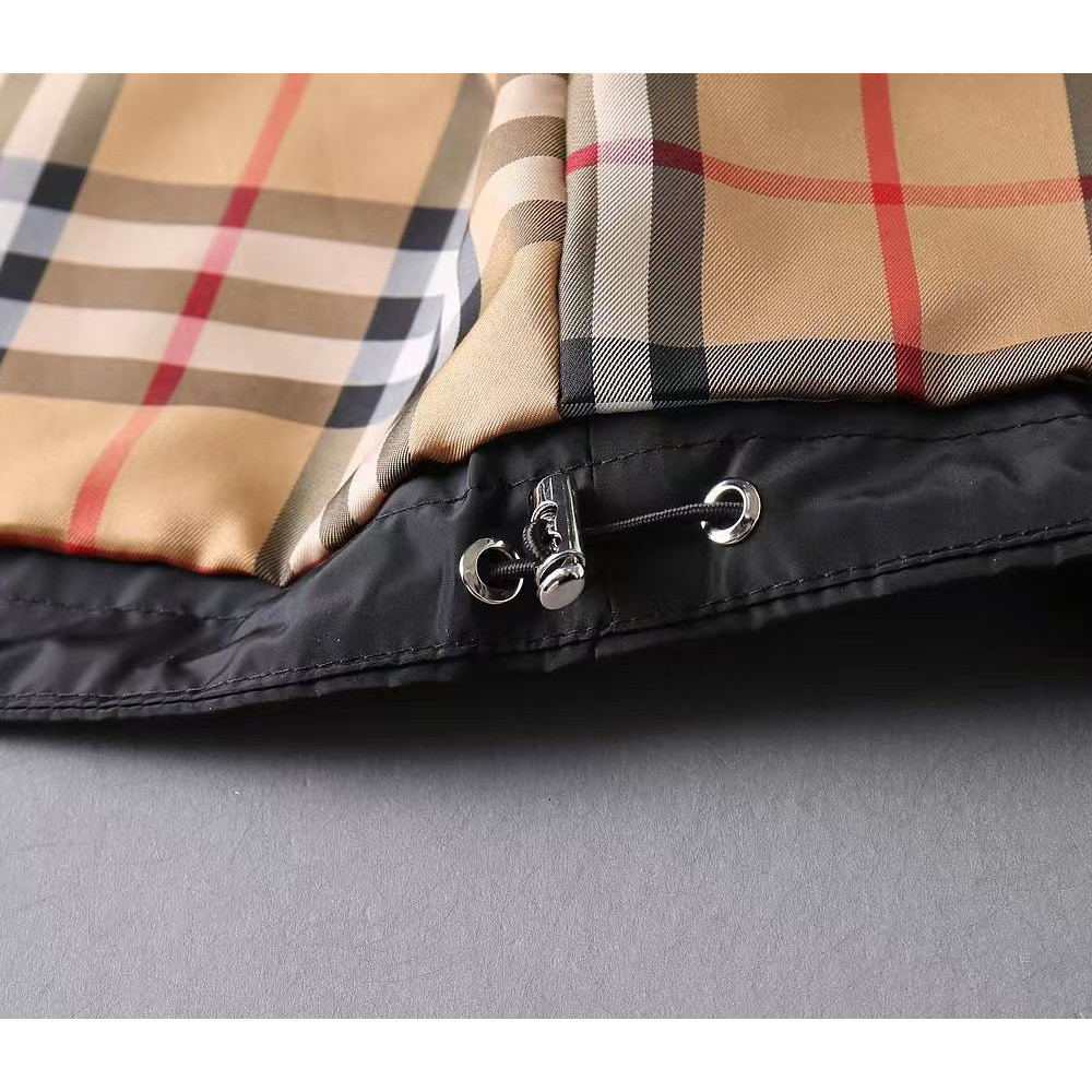 <p>BURBERRY 男士夹克外套(黑)</p>