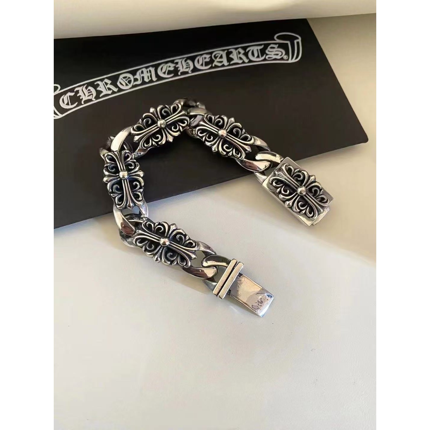 <p>CHROME HEARTS 手链</p>