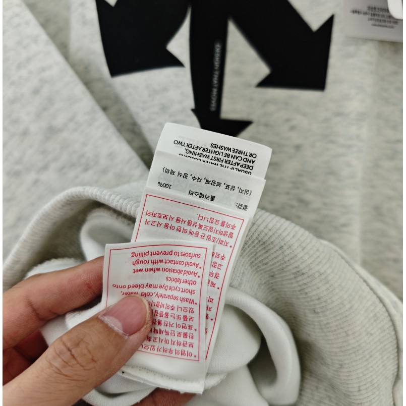 <p>DESCENTE 經典款棉 T (多色可選)</p>