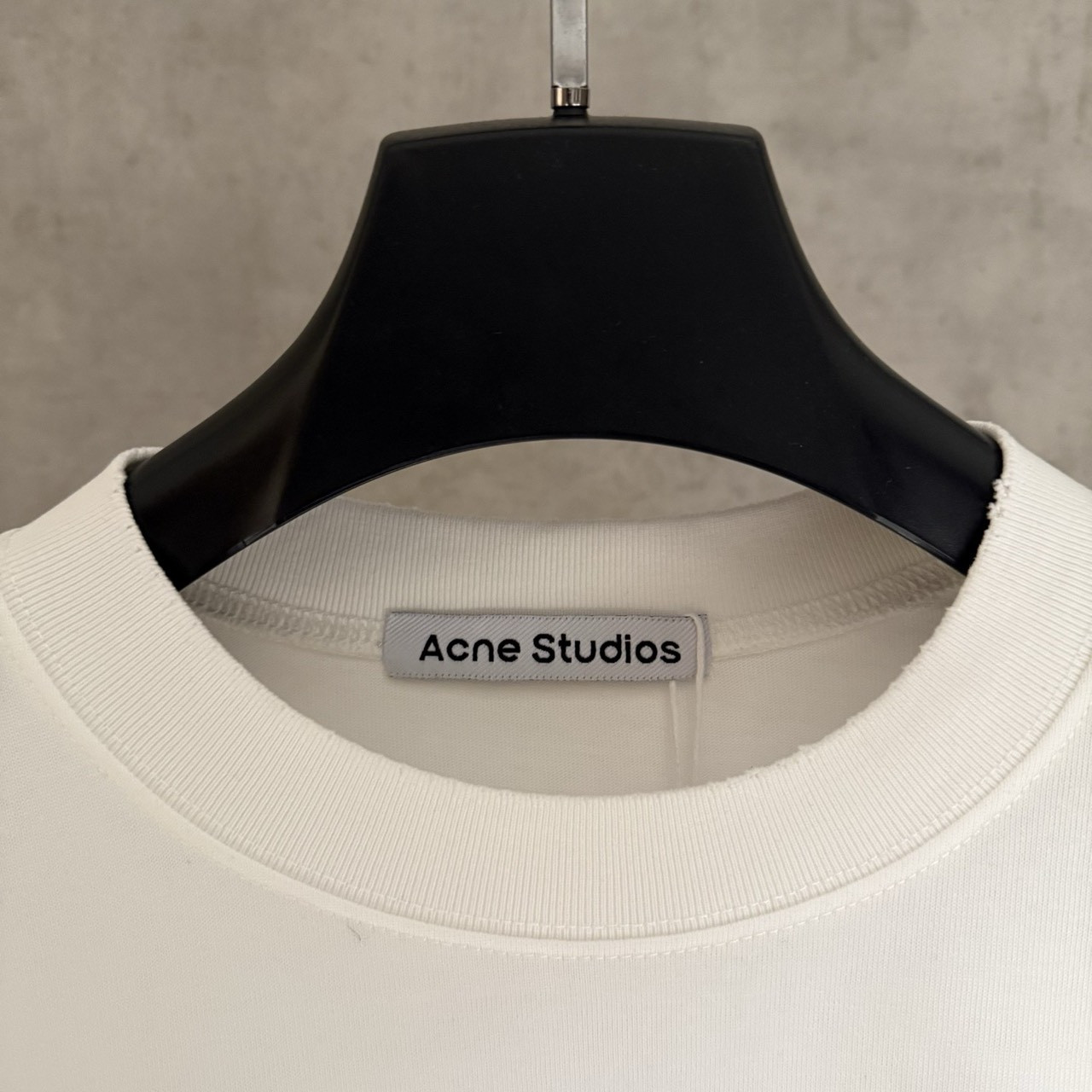 <p>ACNE&nbsp;长袖T恤(白B15)</p>

<p>&nbsp;</p>