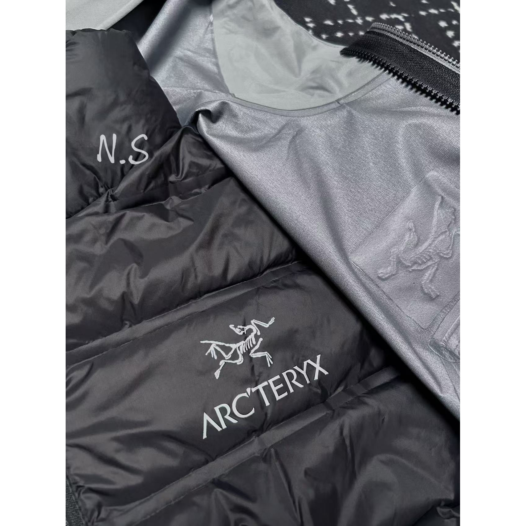<p>Arc'teryx SL硬壳冲锋衣(空間灰)</p>