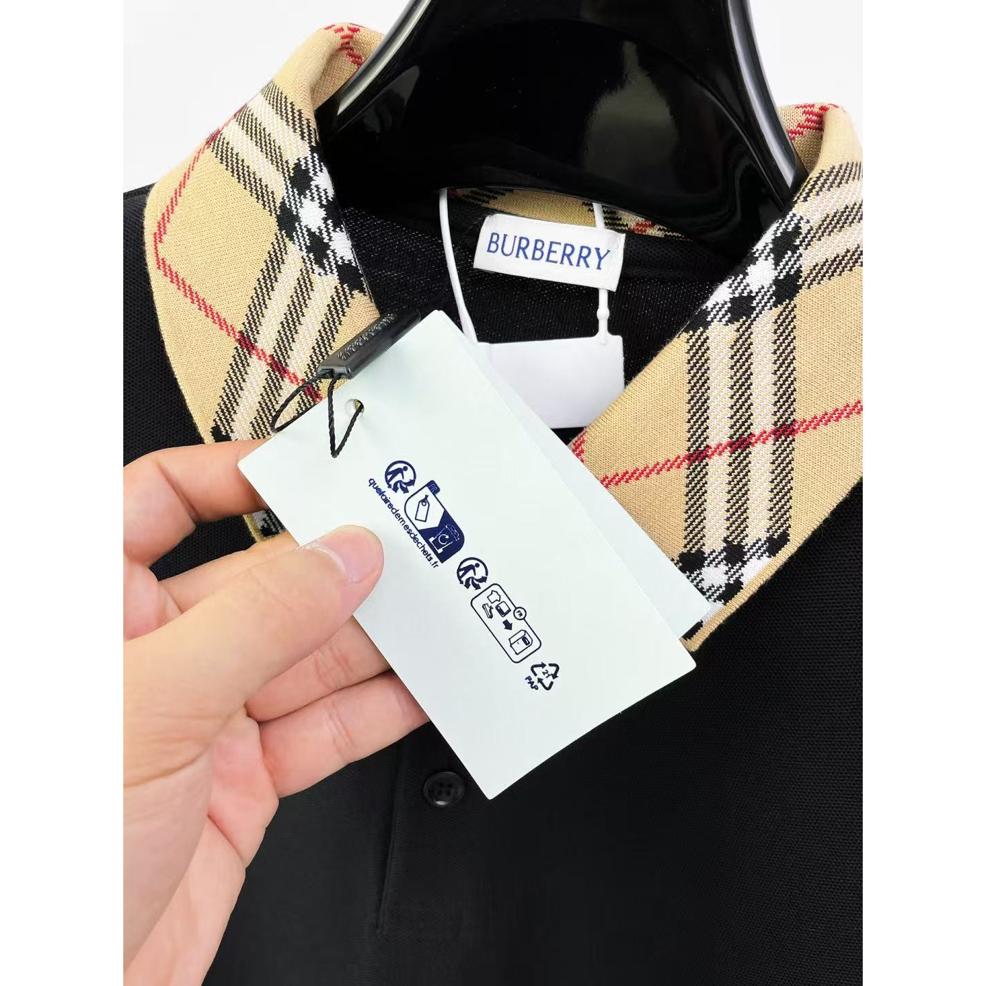 <p>BURBERRY 长袖Polo衫(黑)</p>