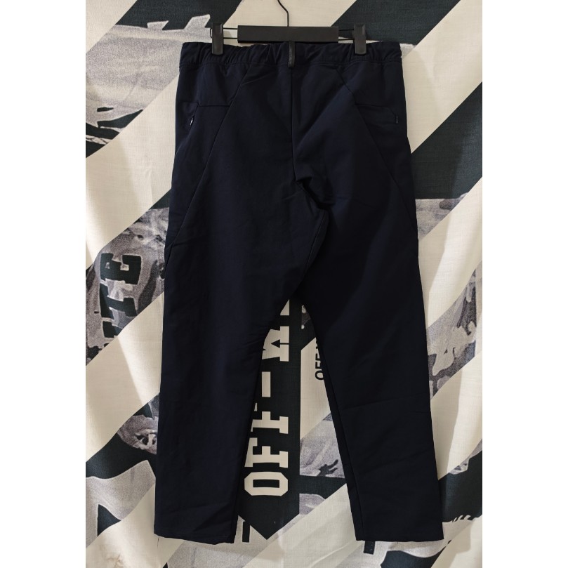 <p>DESCENTE 長褲(多色)</p>