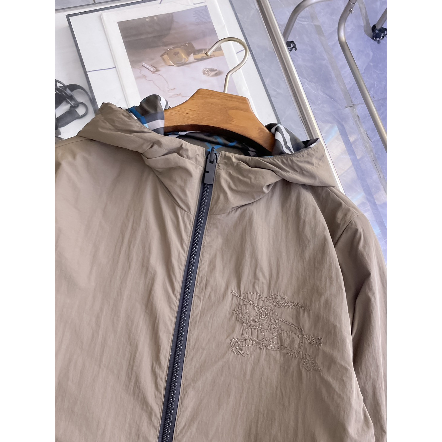 <p>BURBERRY 男士夹克外套(雙面穿)</p>

<p>&nbsp;</p>