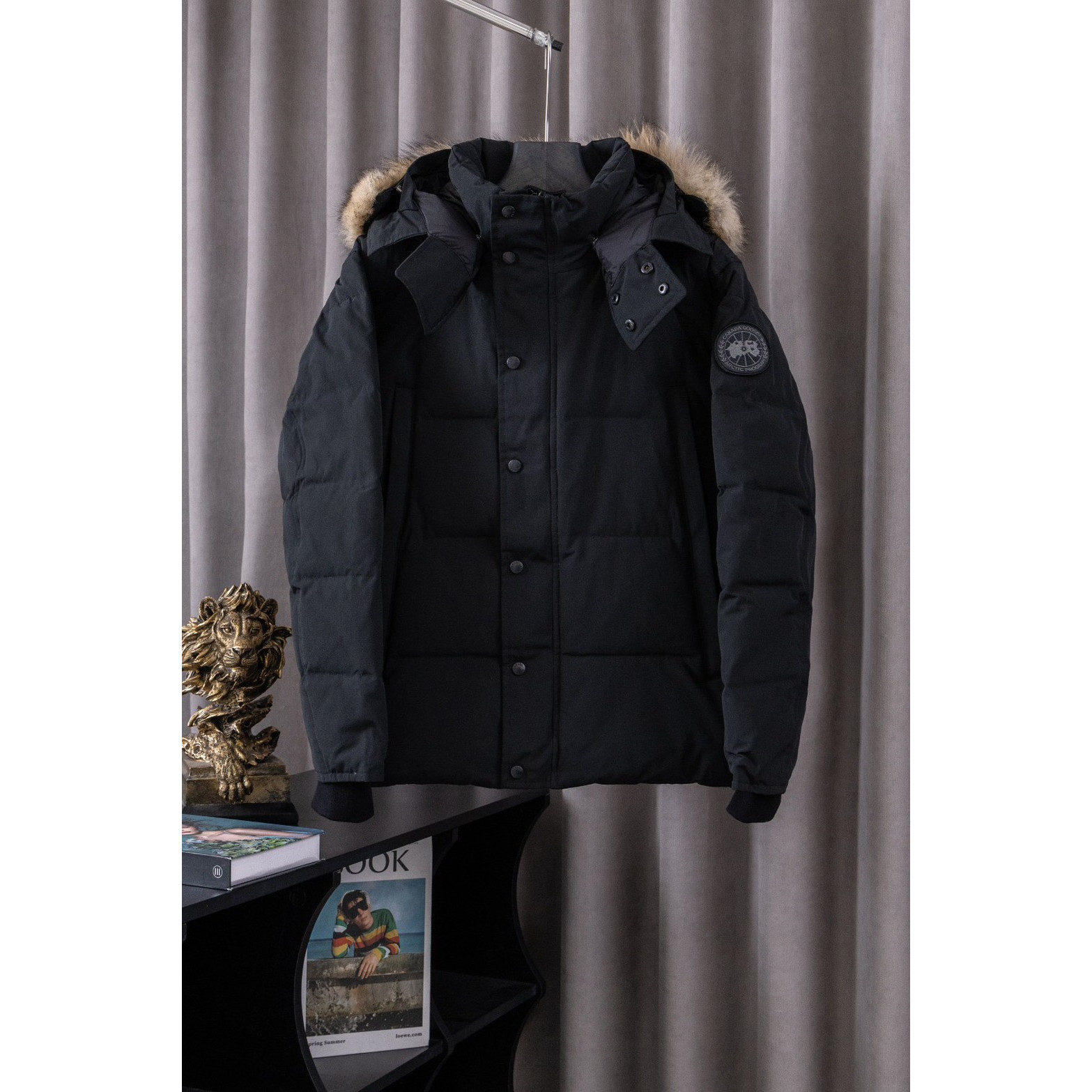 <p>Canada Goose 顶级狼毛Wyndham 2048M &nbsp;29款 系列派克大衣羽绒服(黑色黑标)</p>