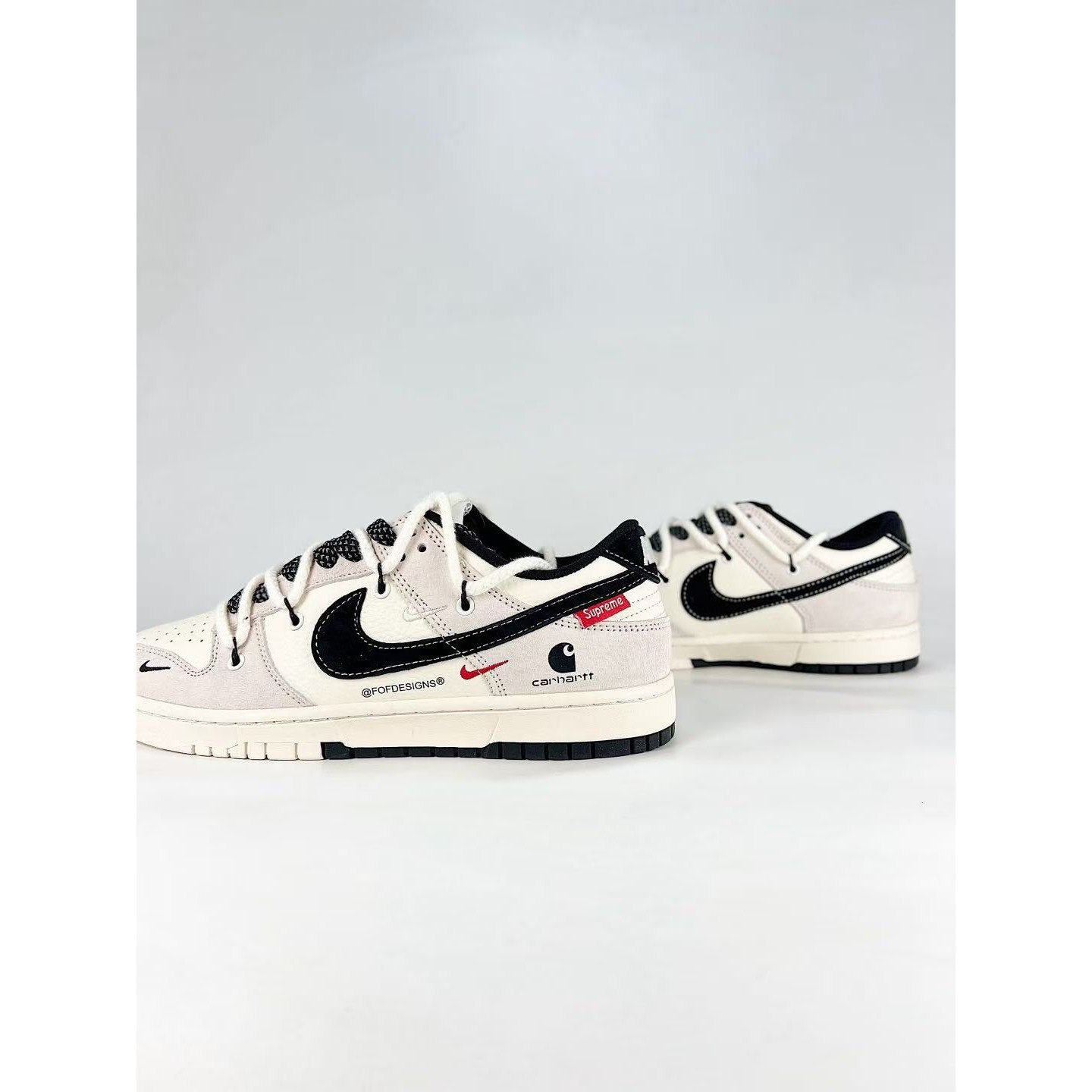 <p>NIKE DUNK SB LOW 全新配色&nbsp;</p>