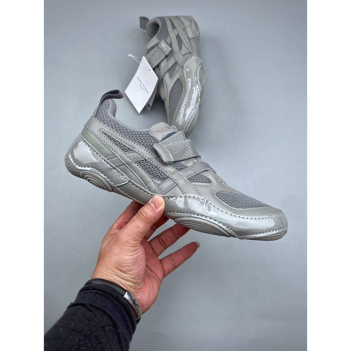 <p>ASICS Hyper Taping 休闲鞋 (灰)</p>