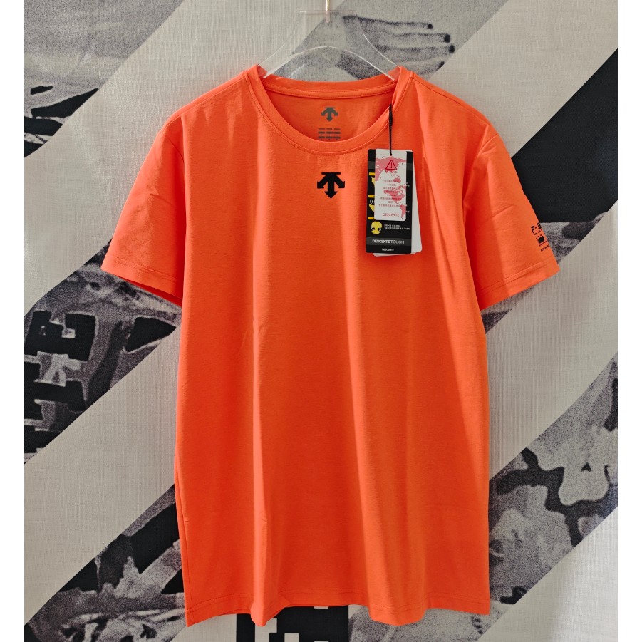 <p>DESCENTE 韓版短袖T恤(橘)</p>
