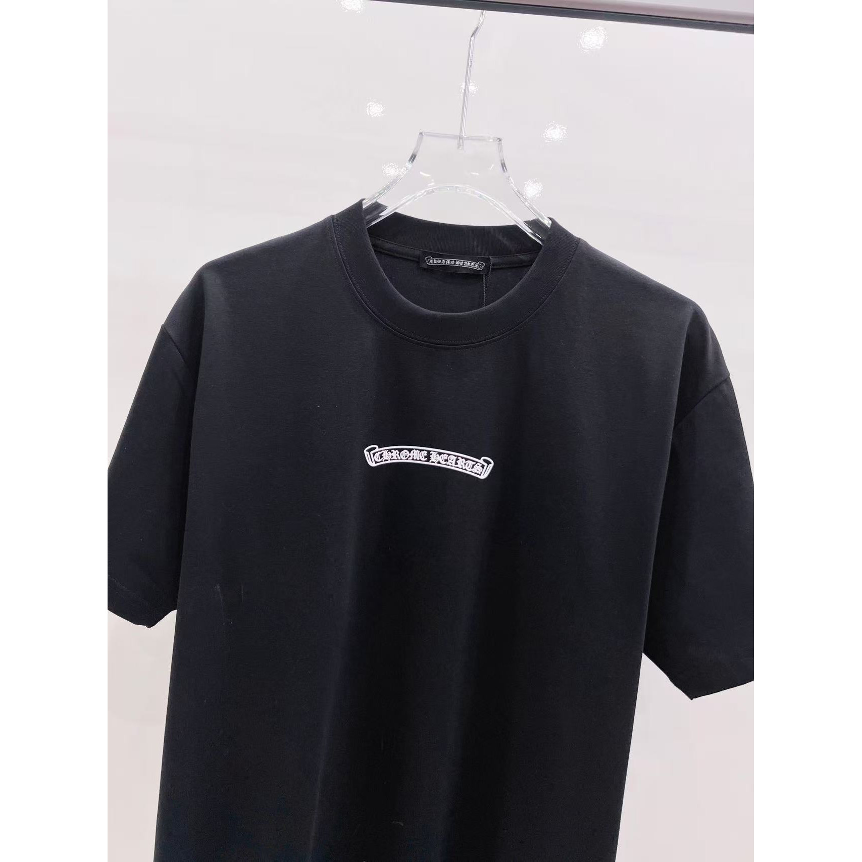 <p>CHROME HEARTS 短袖圆领T恤(黑)</p>