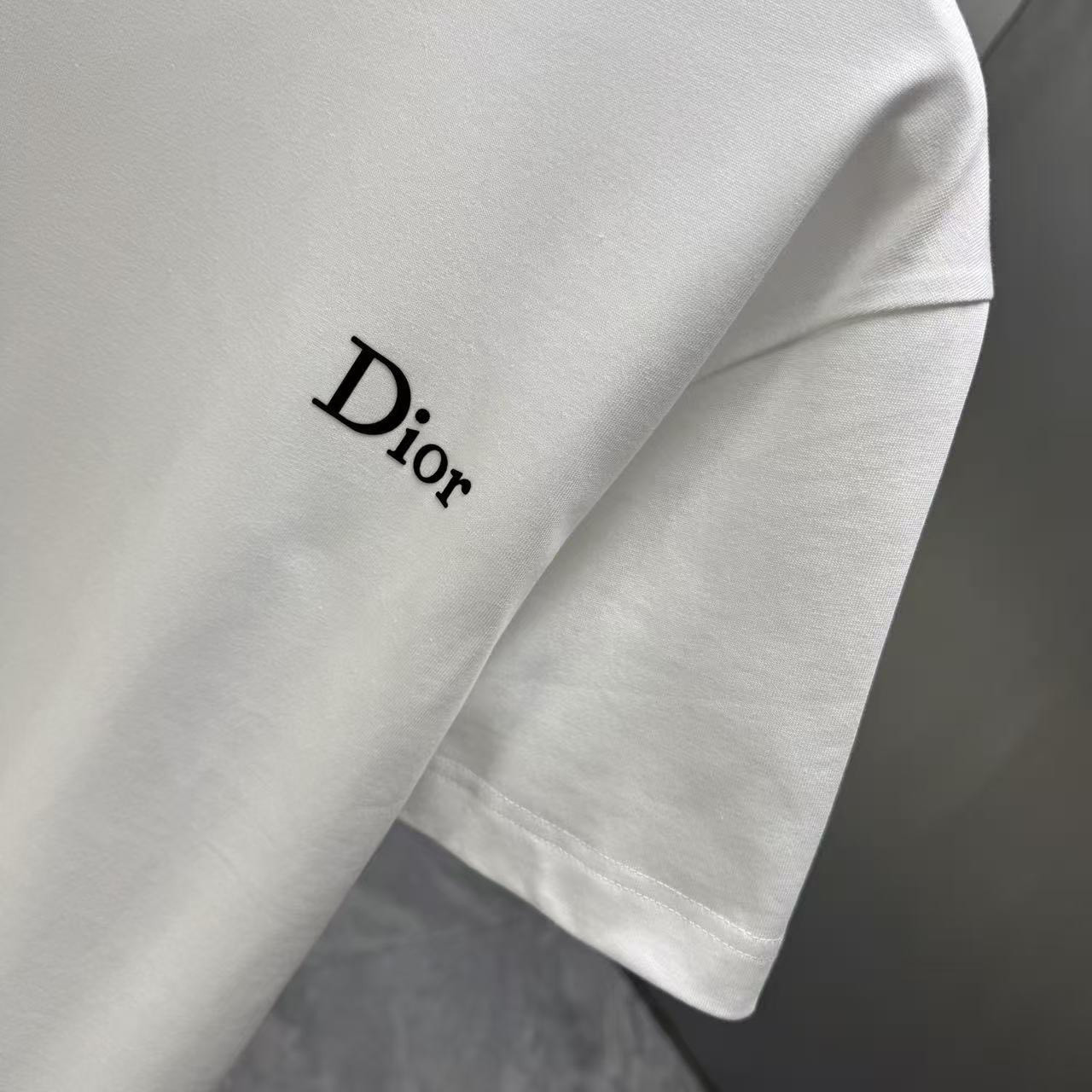 <p>DIOR 短袖T恤(白)</p>