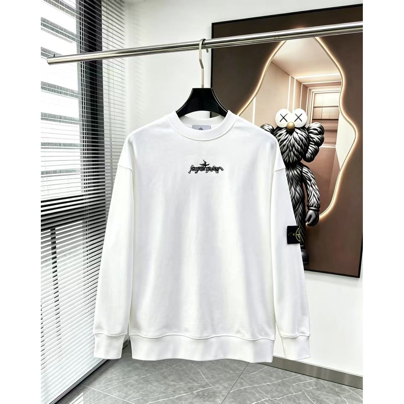 <p>Stone Island 圓領長袖T恤(白)</p>