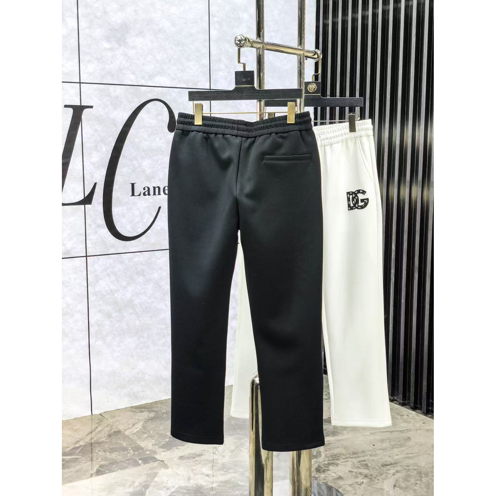 <p>D&amp;G 高品质时尚休闲裤(782969)</p>