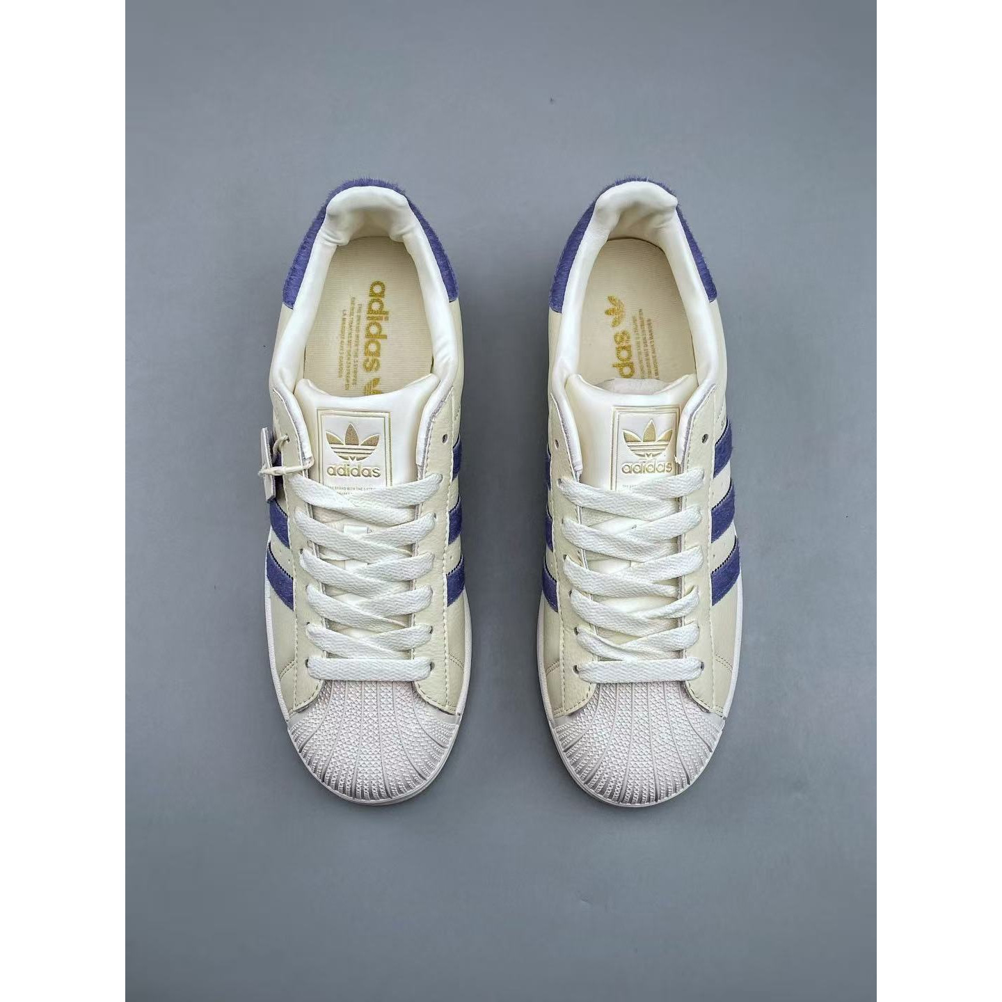 <p>Adidas Originals &nbsp;SUPERSTAR II &nbsp;经典贝壳头板鞋</p>