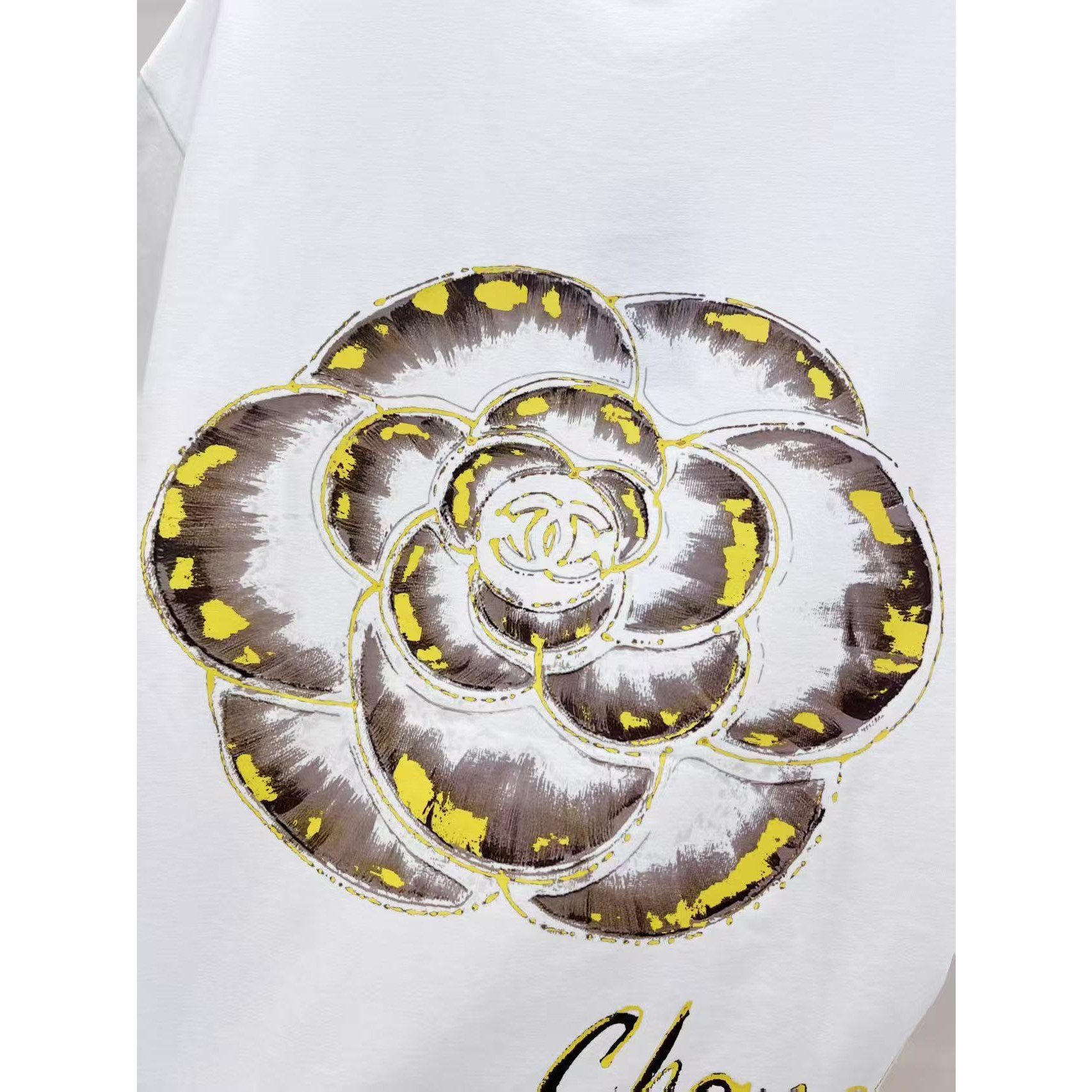 <p>CHANEL 短袖圆领T恤(白)</p>