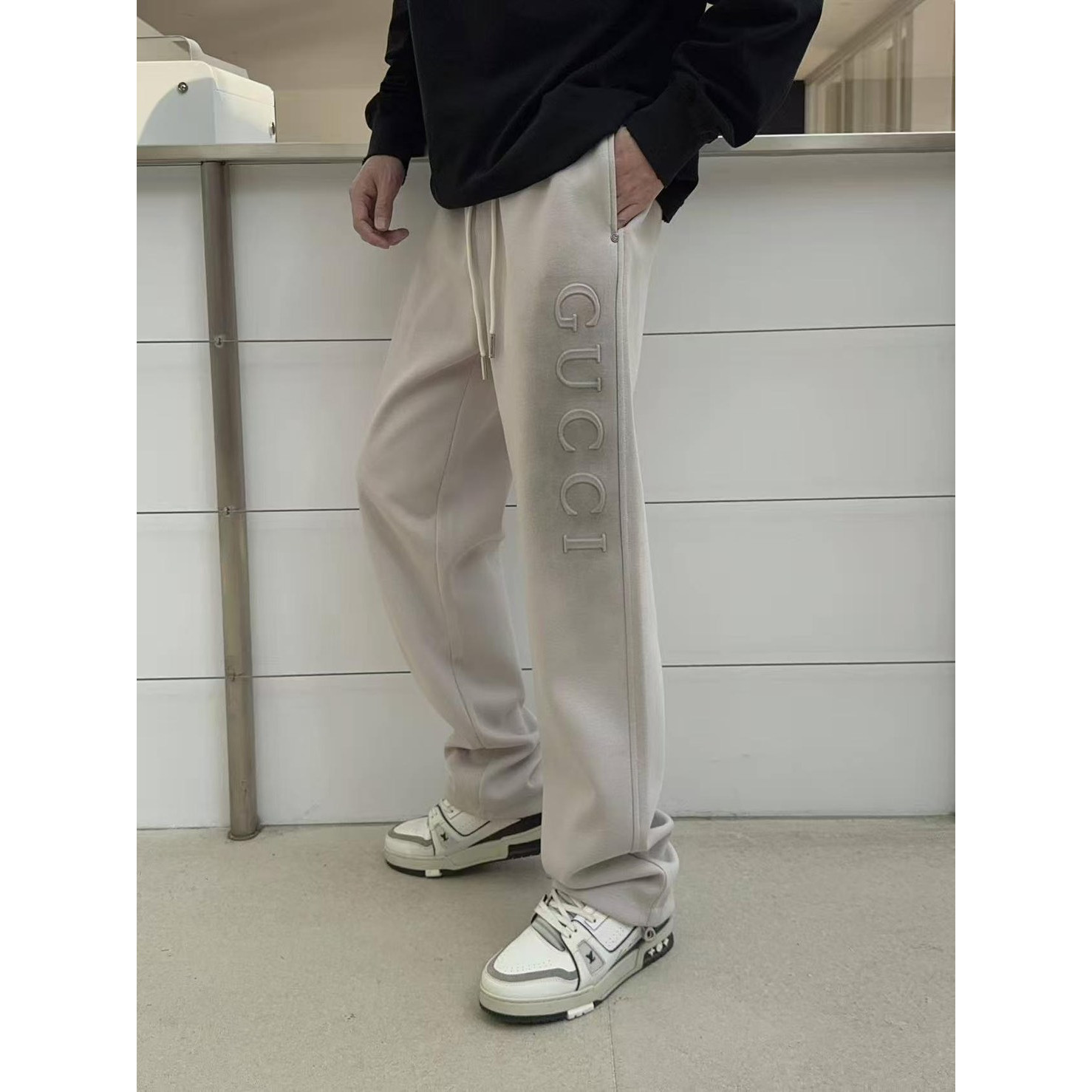 <p>GUCCI 休闲长裤</p>