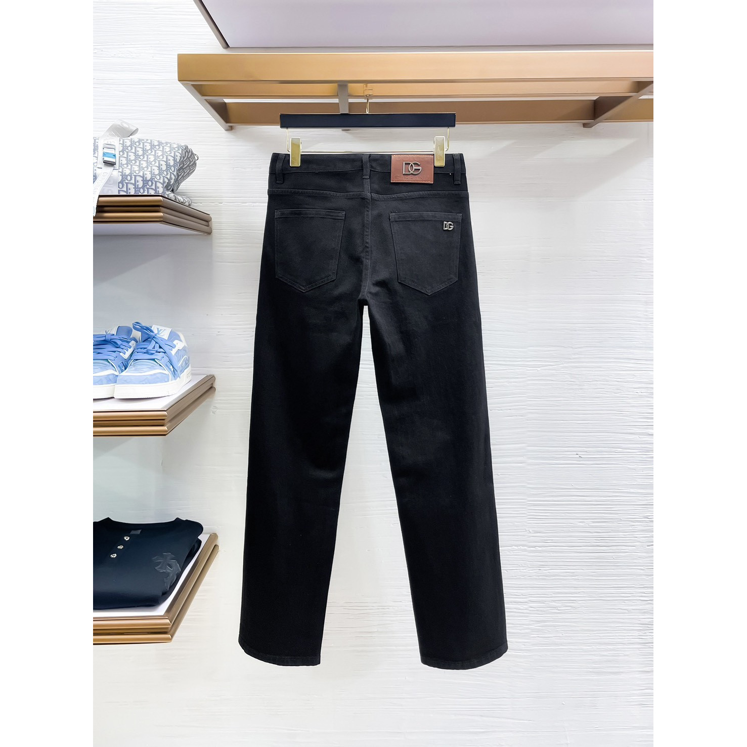 <p>D&amp;G&nbsp;高品质牛仔裤(黑)</p>
