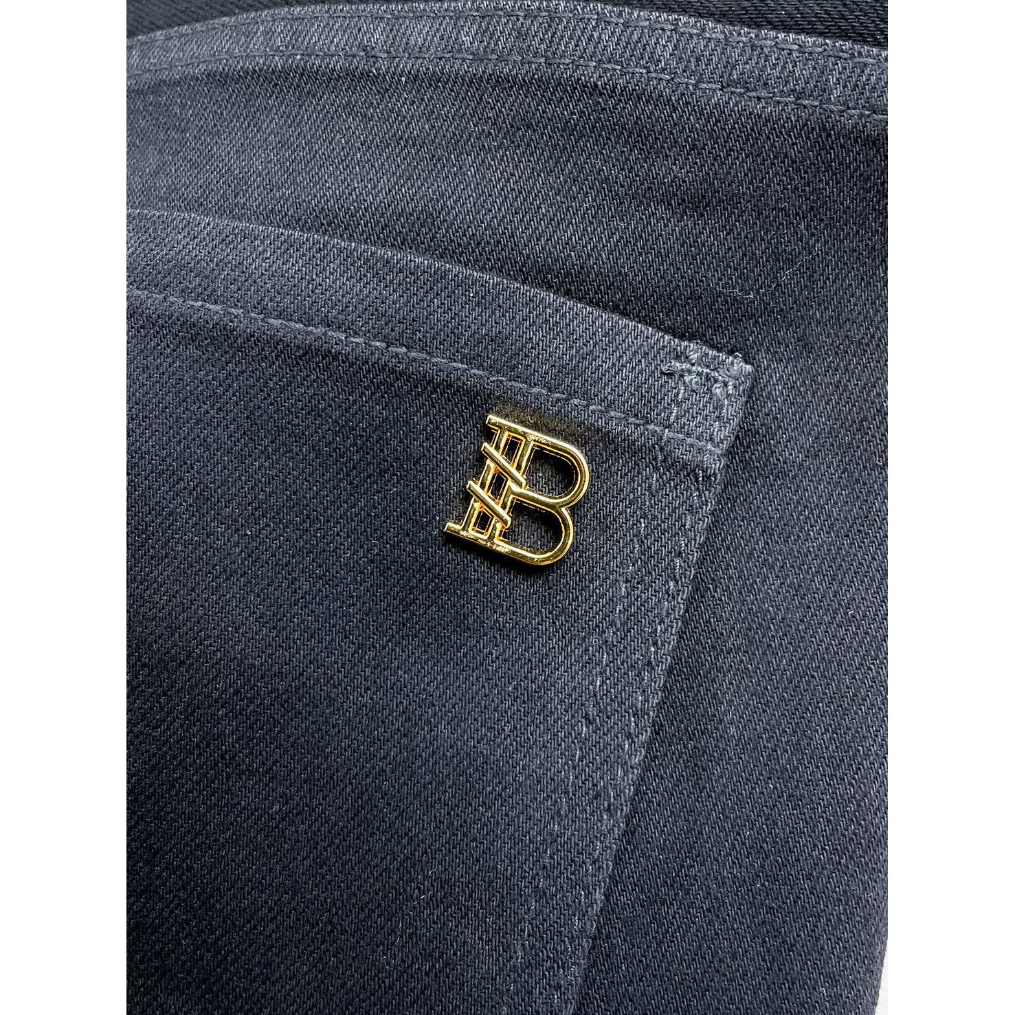 <p>BURBERRY 高品质牛仔裤(黑)</p>