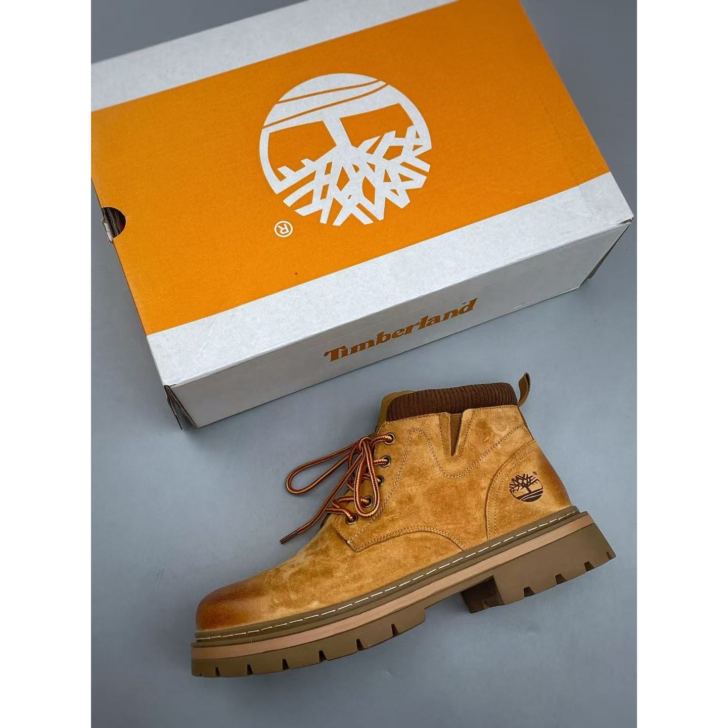 <p>Timberland 经典户外休闲大黄靴系列(黃)</p>