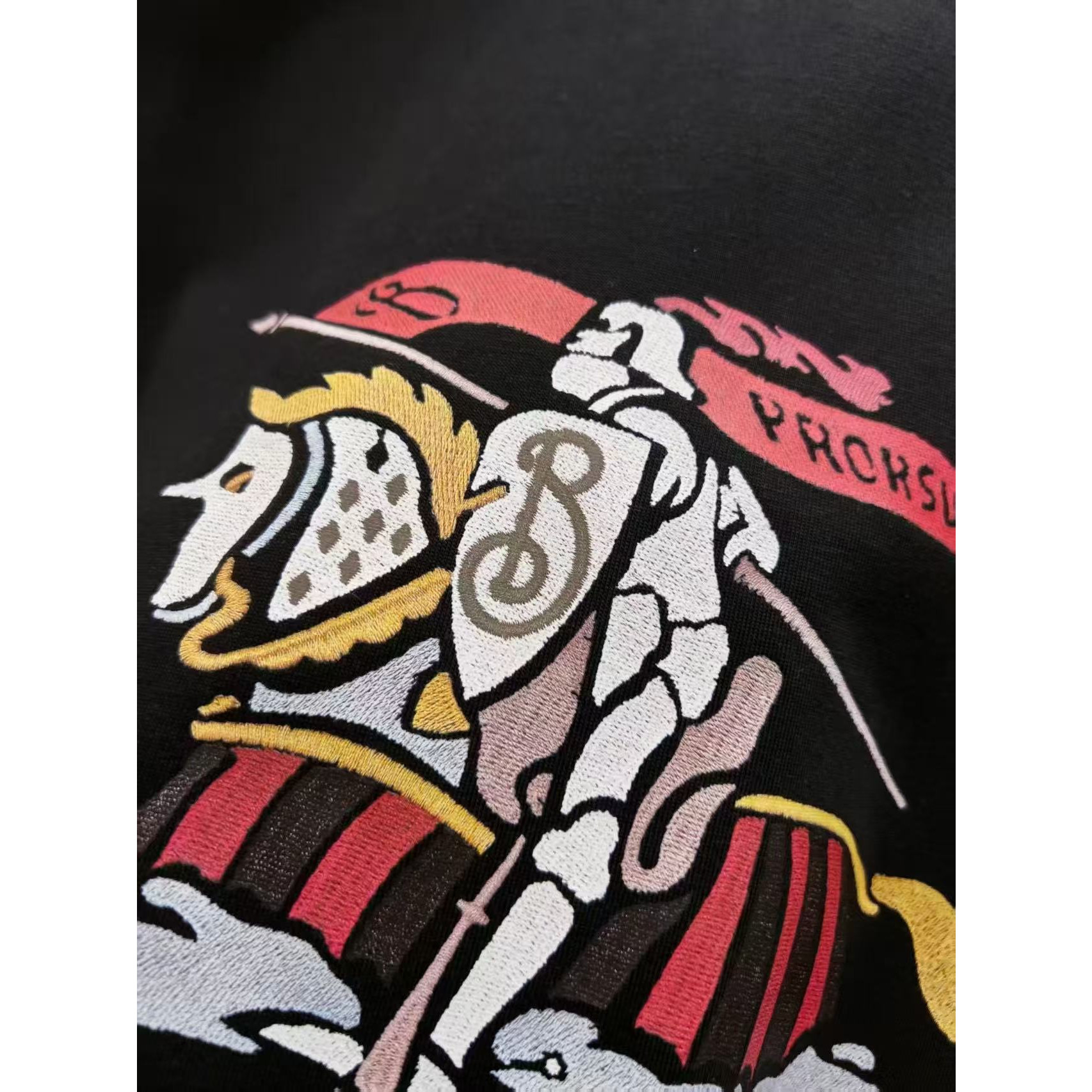 <p>BURBERRY 短袖圆领T恤(黑)</p>
