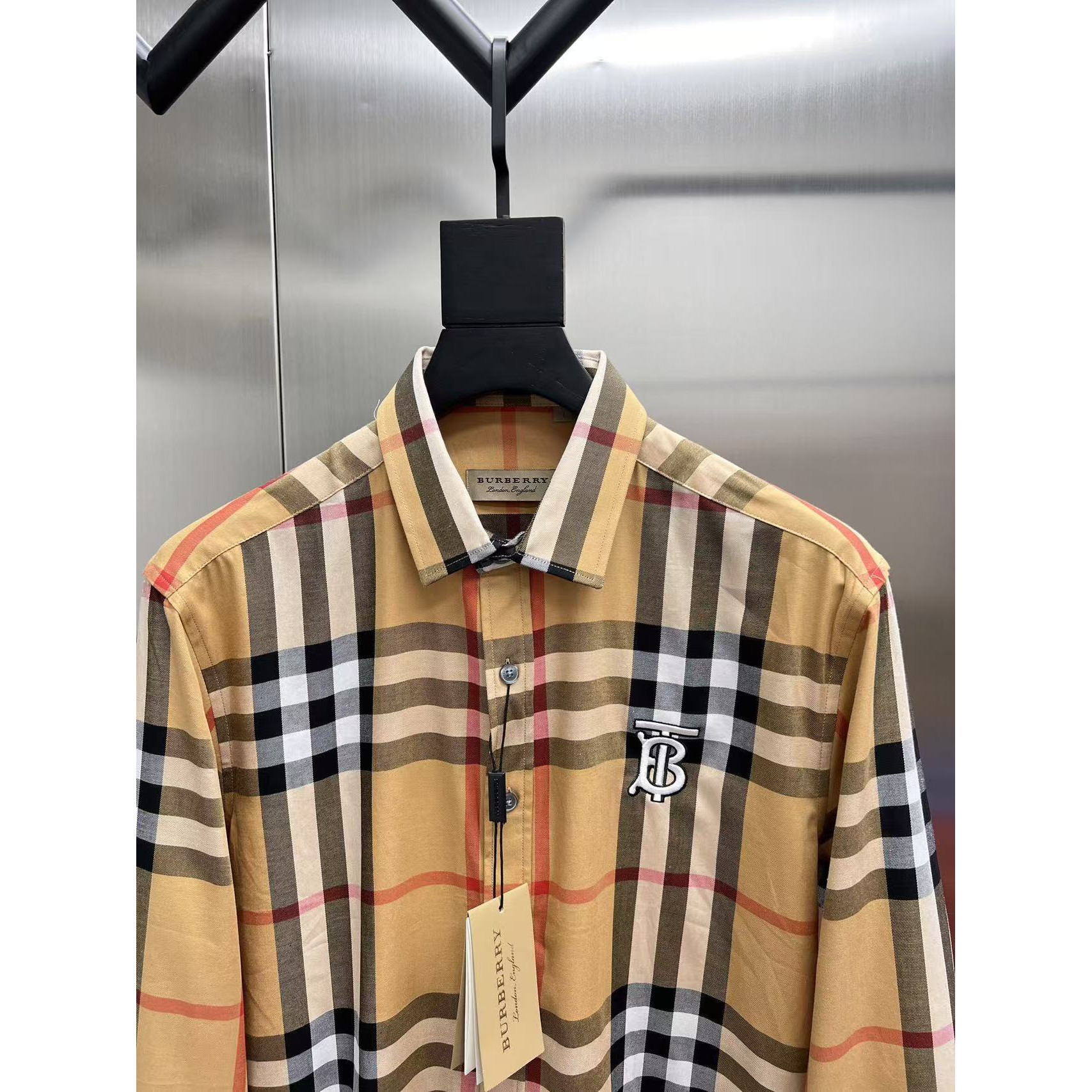 <p>Burberry 长袖衬衫(783232)</p>