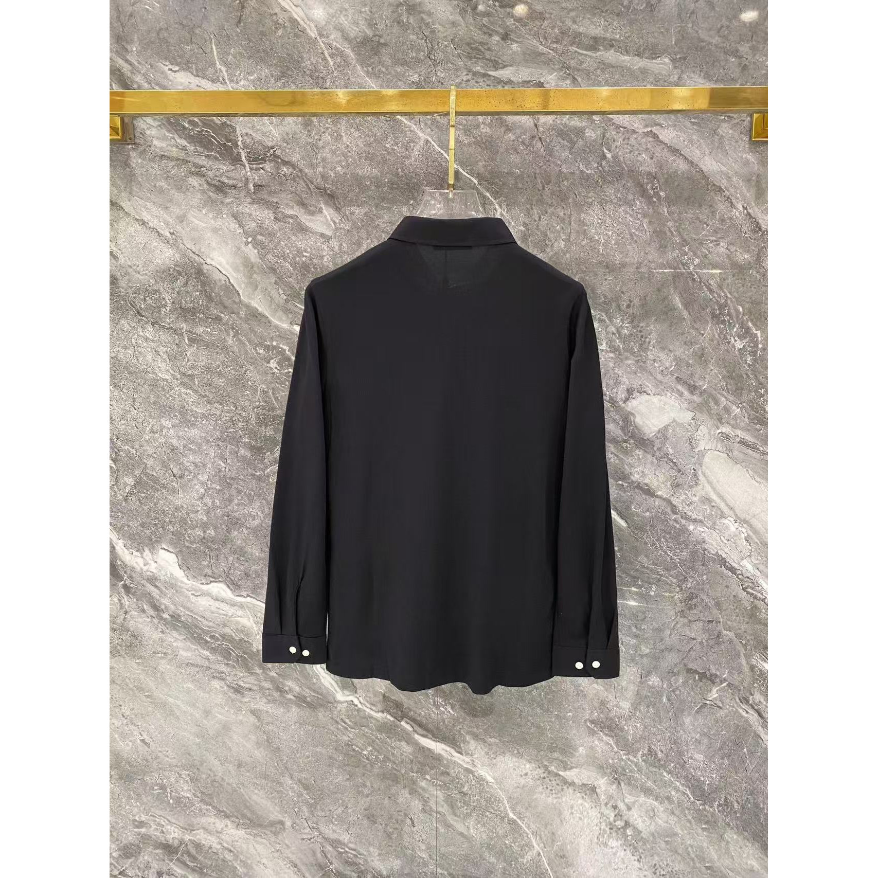 <p>Burberry 秋冬长袖Polo(782982)</p>
